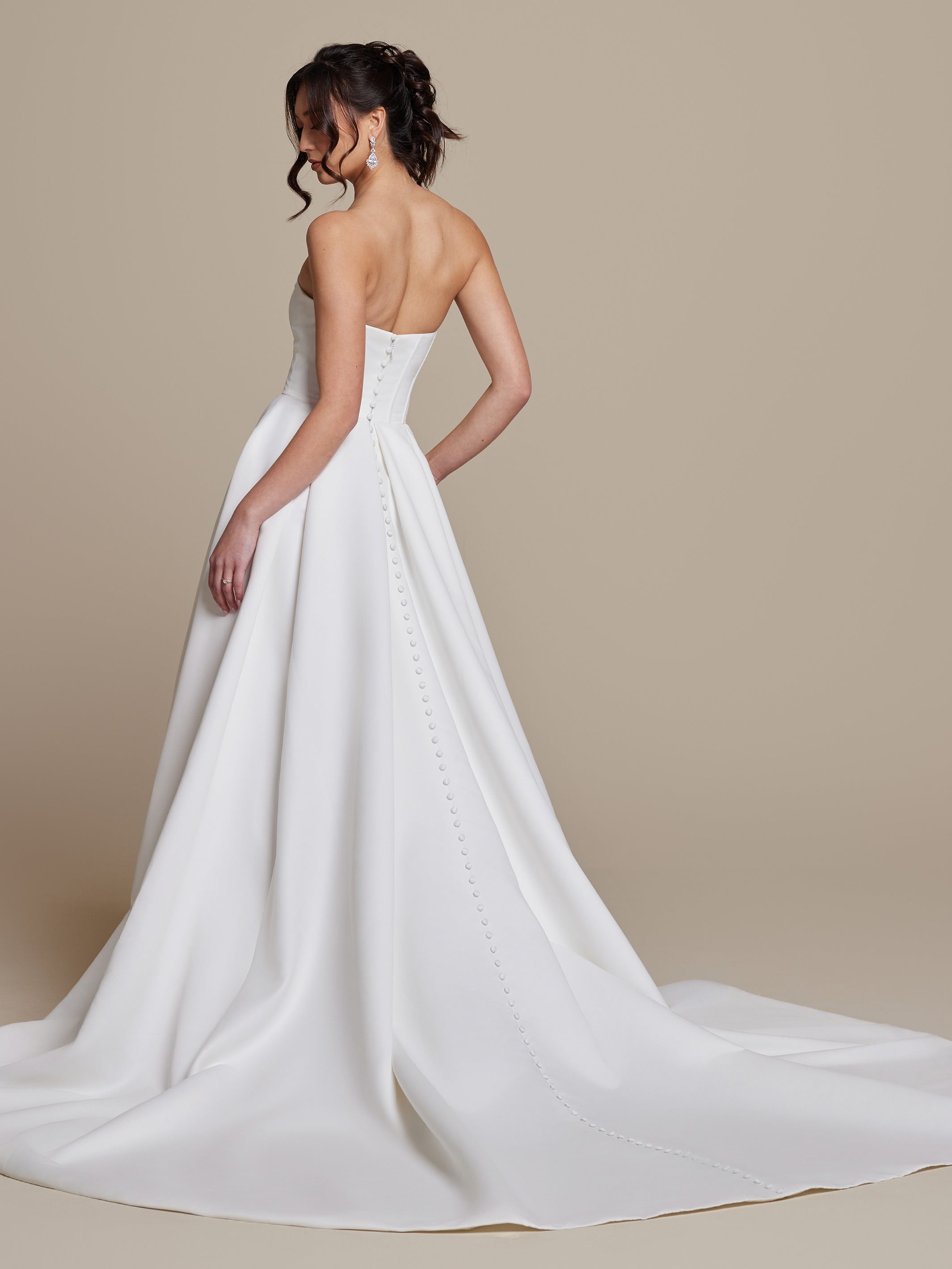 Lyra Satin Wedding Dress with Pockets - Elegant A-Line Bridal Gown for Church Ceremony & Outdoor Photography