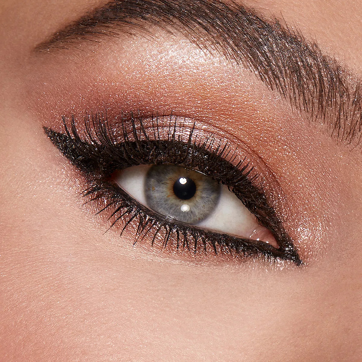 Everlasting Kajal Eyeliner Pencil by KIKO - Smudge-Proof & Long-Lasting for Perfect Eye Definition | Ideal for Everyday Makeup & Special Occasions