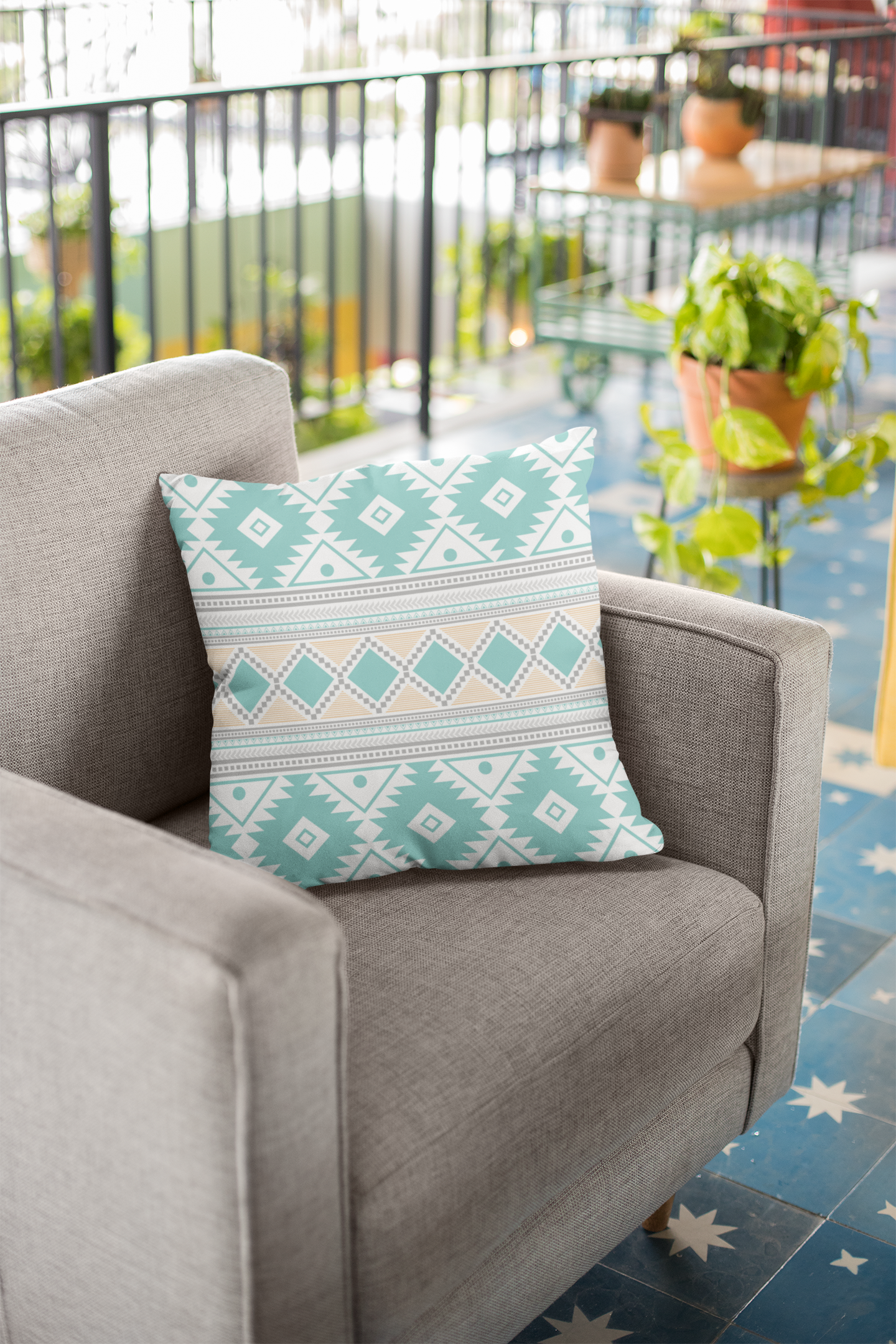 Southwestern Accent Pillow - Decorative Throw Pillow for Couch, Bed & Sofa - Boho Home Decor for Living Room & Bedroom