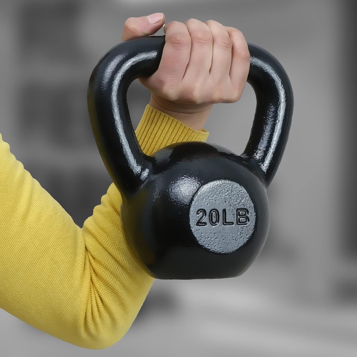 Amazon Basics Cast Iron Kettlebell - 5-50 lbs Weight Options for Home Gym, Strength Training & Fitness Workouts - Perfect for CrossFit, HIIT, and Functional Training