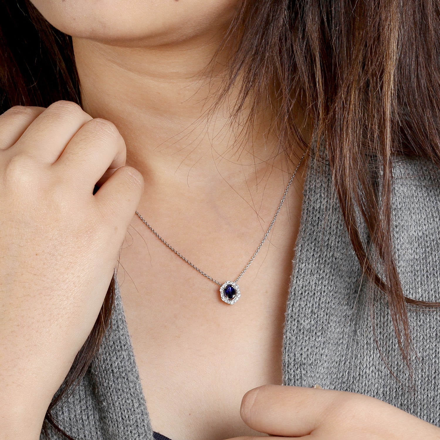14K White Gold Blue Sapphire Pave Diamond Halo Princess Necklace for Women – Elegant Jewelry Gift for Brides, Anniversaries & Special Occasions