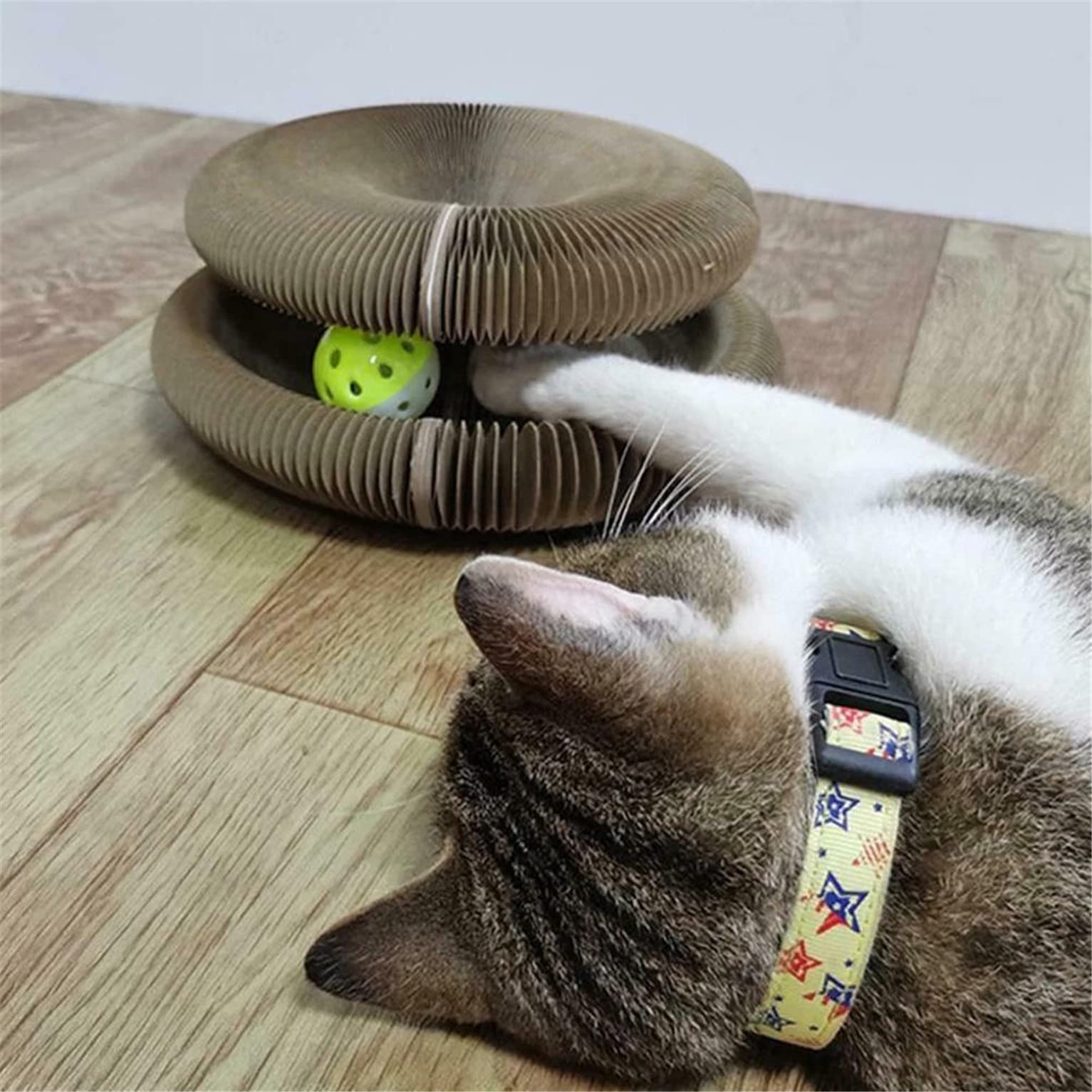 Foldable Cat Scratching Board with Bell Ball - Interactive Cat Toy for Kittens & Adult Cats | Durable Pet Furniture for Training & Exercise (24x24x10cm) - Perfect for Indoor Play & Stress Relief