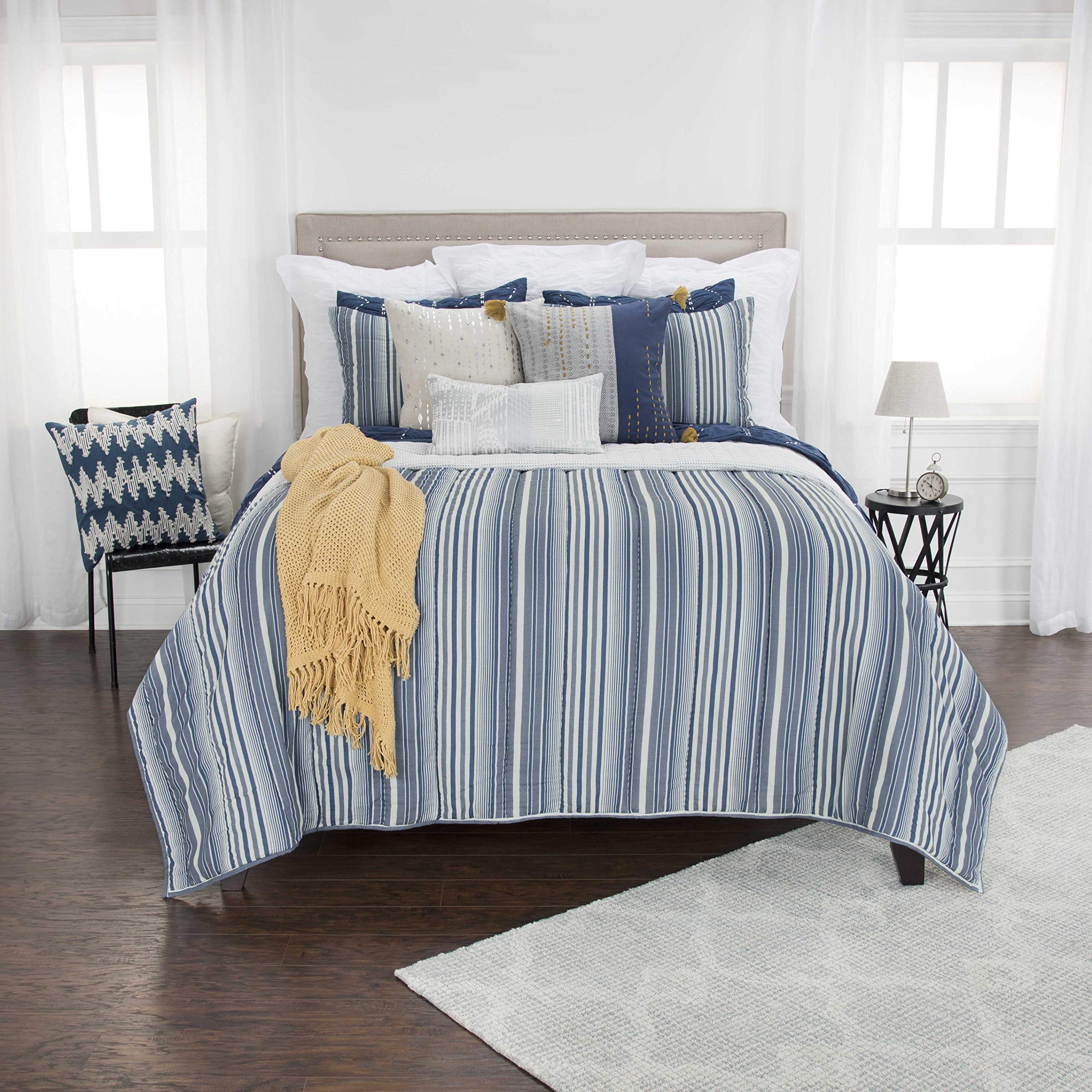 Rizzy Home BQ4779 90x92 Inch Quilt Set - Soft & Cozy Bedding for Queen Size Beds - Perfect for Winter Nights & Home Decor