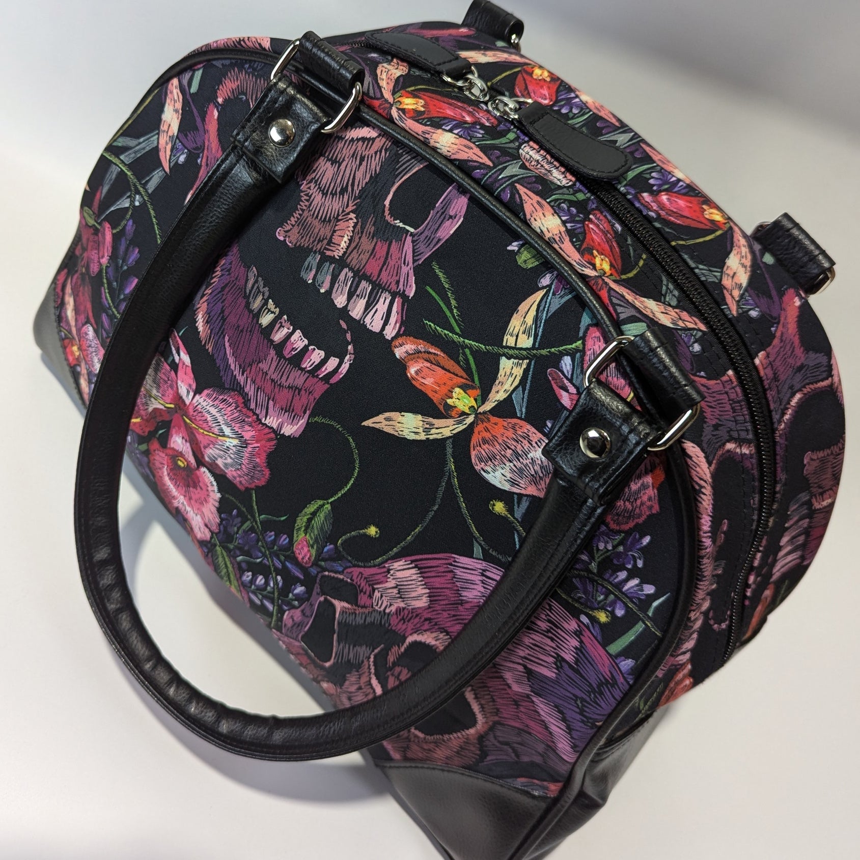 Gothic Skull and Floral Print Crossbody Bag for Women - Stylish Handbag for Parties, Concerts & Everyday Use