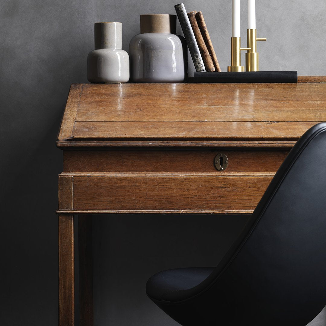 Drop Chair Black Edition - Modern Minimalist Lounge Chair for Living Room, Bedroom, or Office - Perfect for Relaxing, Reading, and Small Space Decor