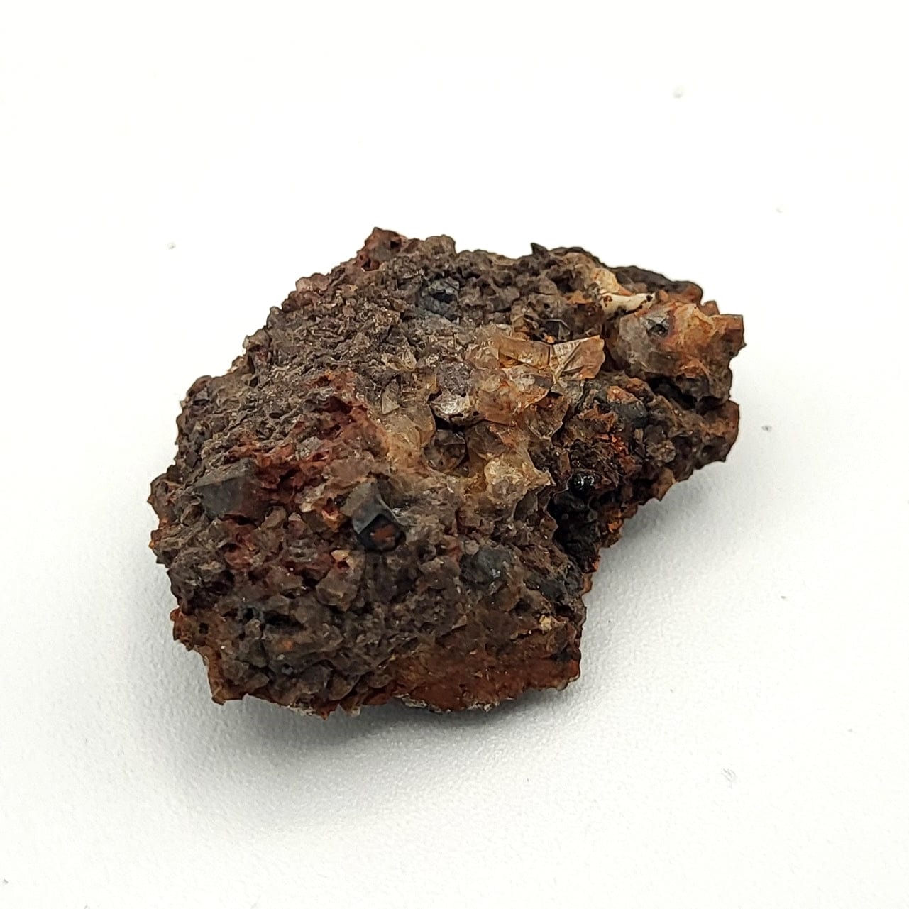 Natural Brookite & Magnetite Raw Stones for Crystal Healing, Meditation & Energy Work – High-Quality Mineral Specimens for Collectors & Spiritual Practices