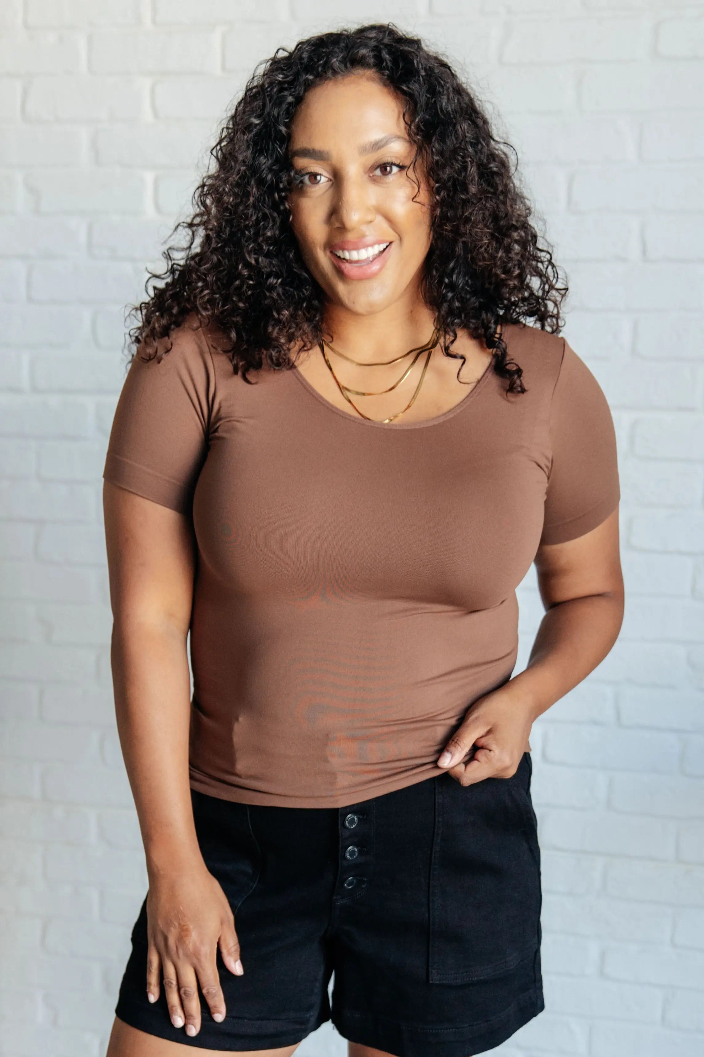 Women's Coffee Color Scoop Neck Short Sleeve Casual T-Shirt - Perfect for Everyday Wear, Work & Weekend Outfits