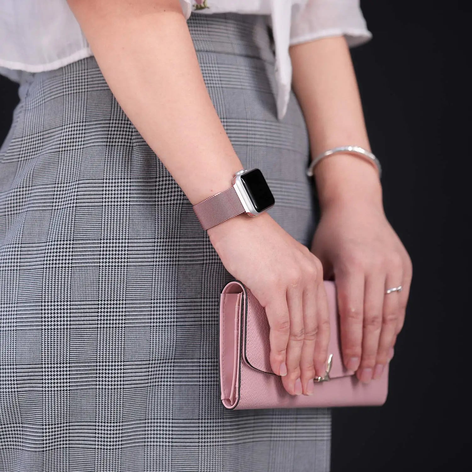 Premium Milanese Loop Strap with Secure Magnetic Clasp - Compatible with Apple Watch & Smartwatches - Ideal for Workouts, Business & Everyday Wear