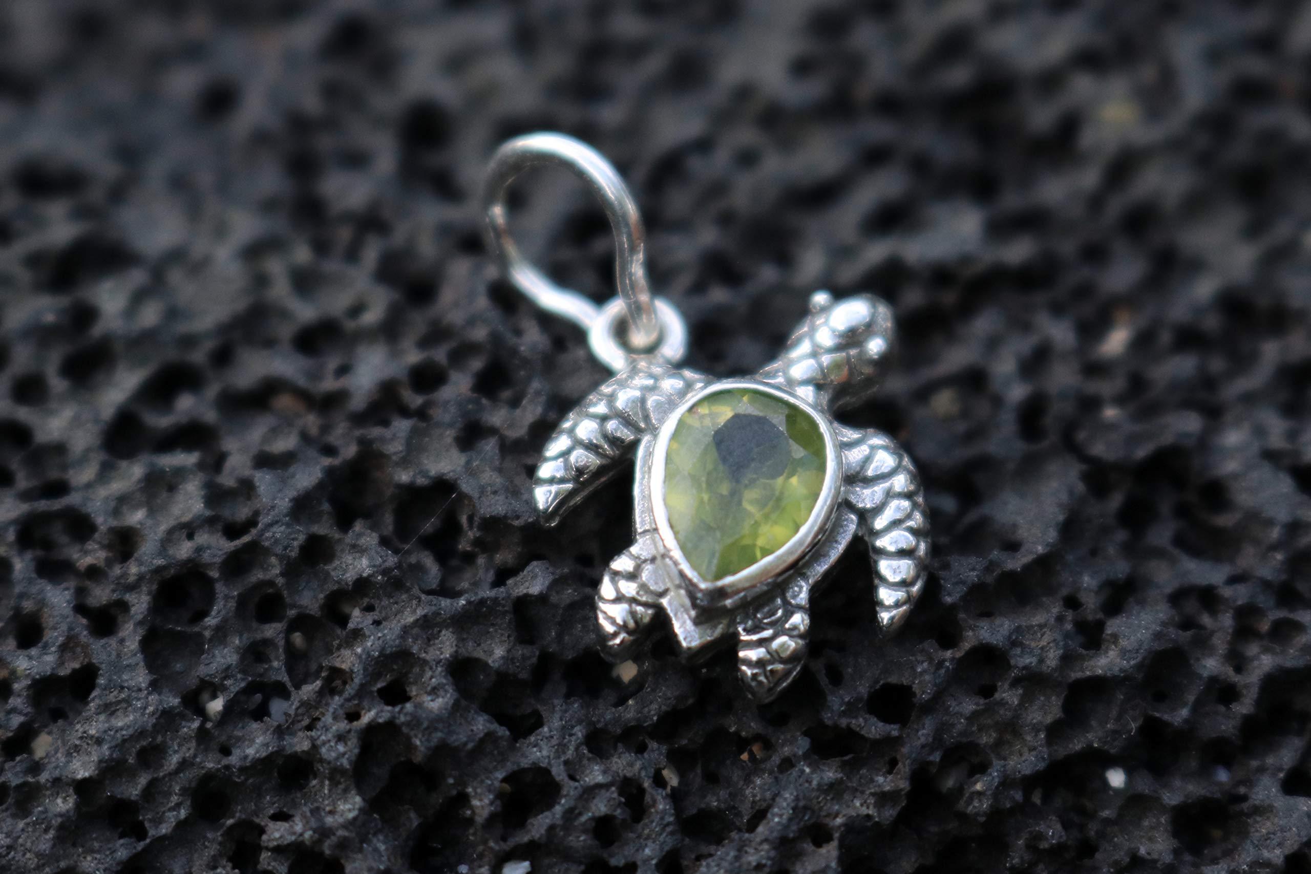 Peridot Turtle Charm Necklace - Sterling Silver Pendant for Women, Gift for Nature Lovers, Birthday & Anniversary Jewelry