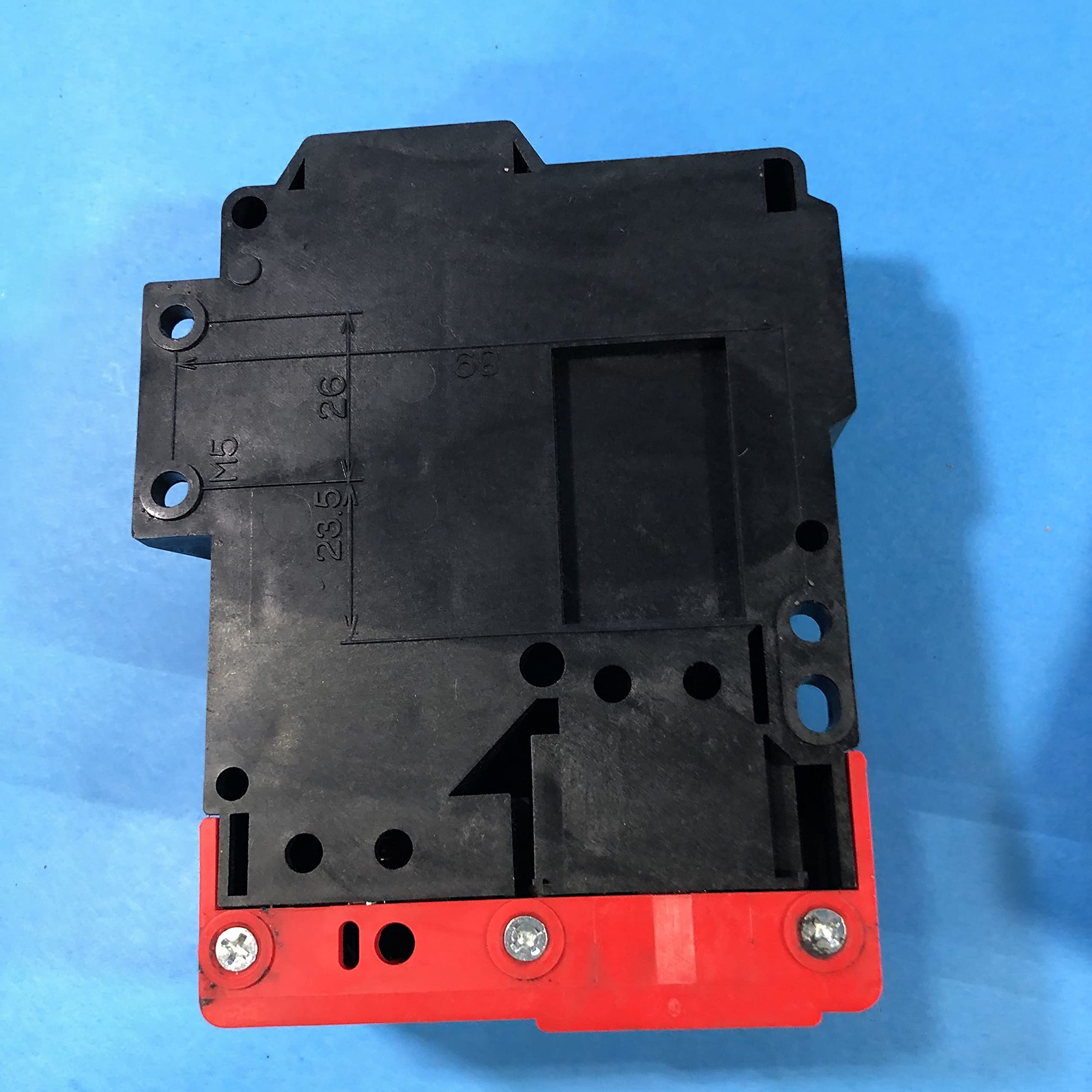IDEC HS1L-DT44KMSR-R Safety Switch Spring Lock - Industrial Grade Safety Interlock for Machinery & Equipment Protection | Perfect for Factory Automation, Conveyor Systems & Hazardous Area Access Control