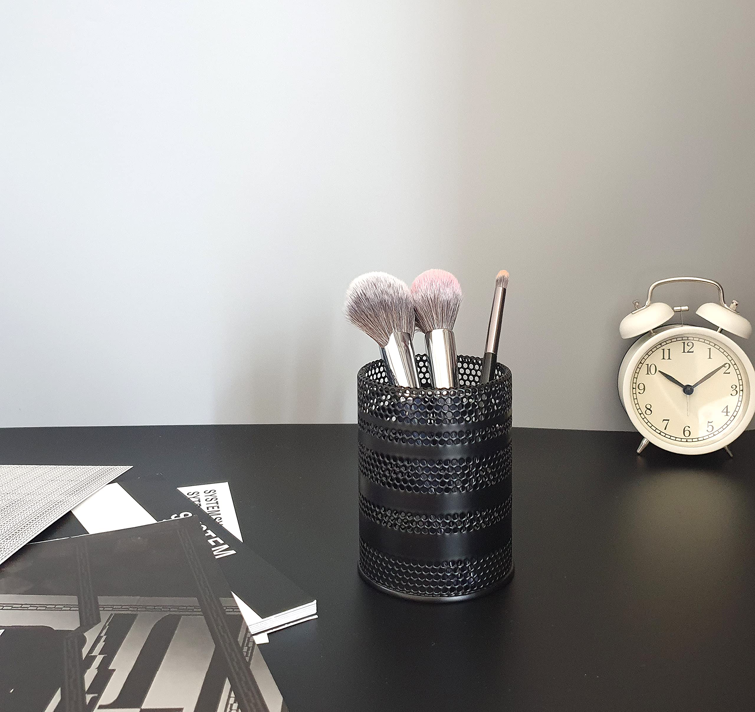 Metal Mesh Pen Holder for Desk - Black Office Pencil Cup Organizer, Stationery & Makeup Brush Caddy Stand (1 Pack) - Perfect for Home, Office & School Organization