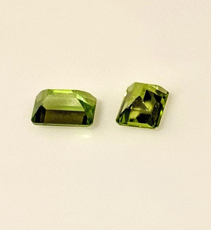 Natural Genuine Pakistani Peridot Loose Stones - 7x5mm Emerald Cut, 2.05tcw VVS, August Birthstone (Matched Pair) - Perfect for Jewelry Making, Engagement Rings & Birthstone Gifts