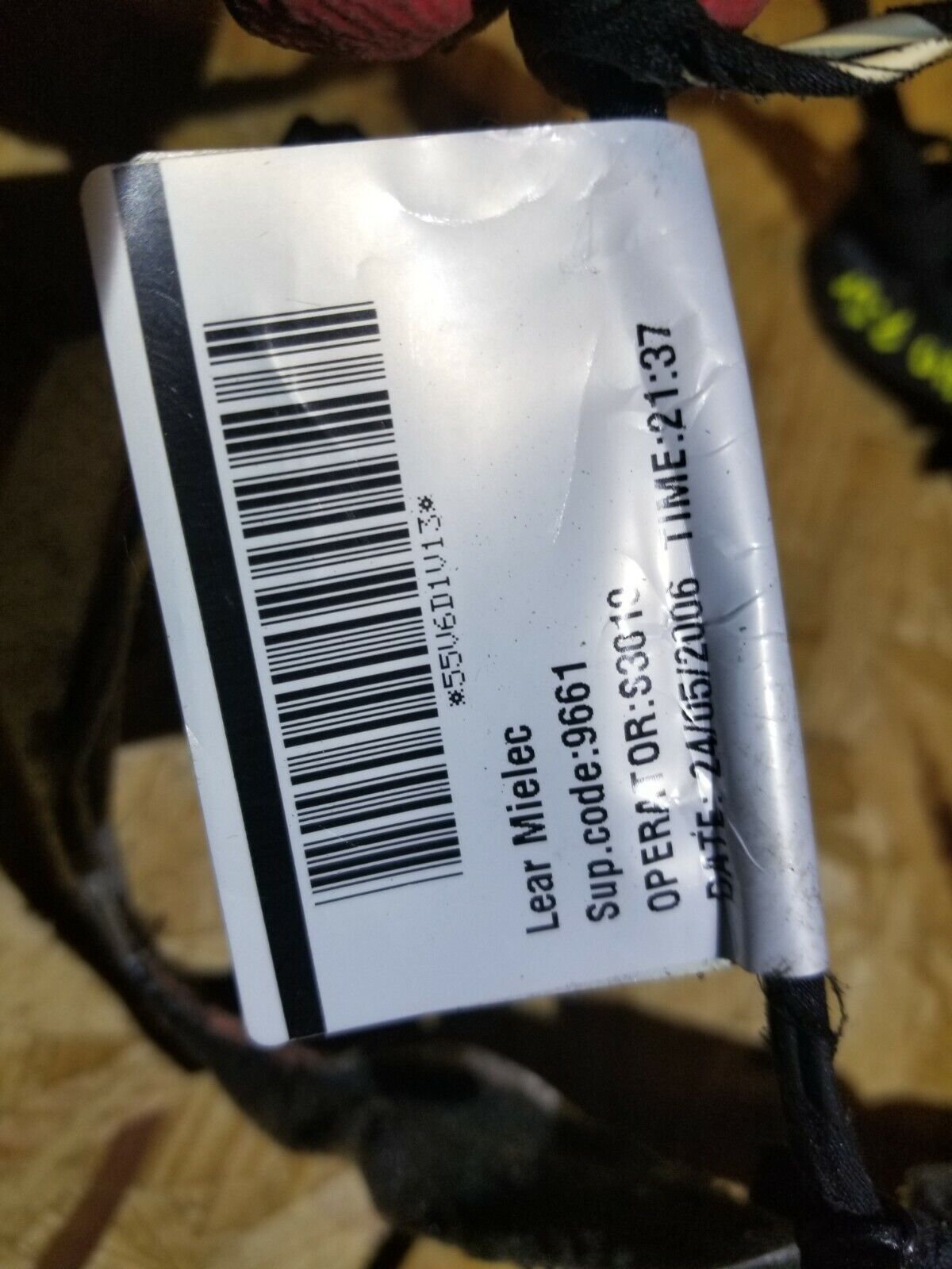 05 06 07 Volvo S40 Rear Left Driver Side Door Wire Harness OEM - Replacement Electrical Connector for Volvo S40 Sedan - Perfect for DIY Car Repairs and Electrical System Maintenance