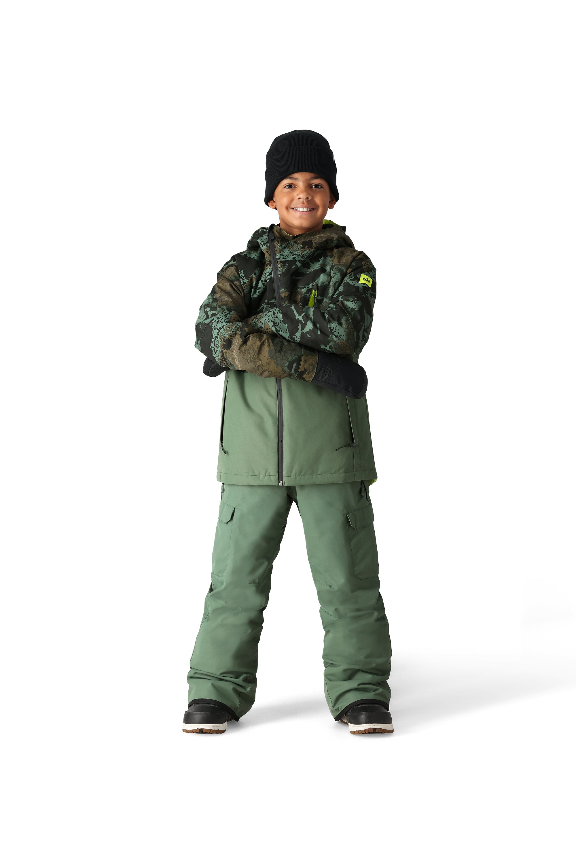686 Boys' Hydra Insulated Waterproof Winter Jacket 2025 - Warm Snow Jacket for Kids Outdoor Activities, Skiing, Snowboarding & Cold Weather Protection