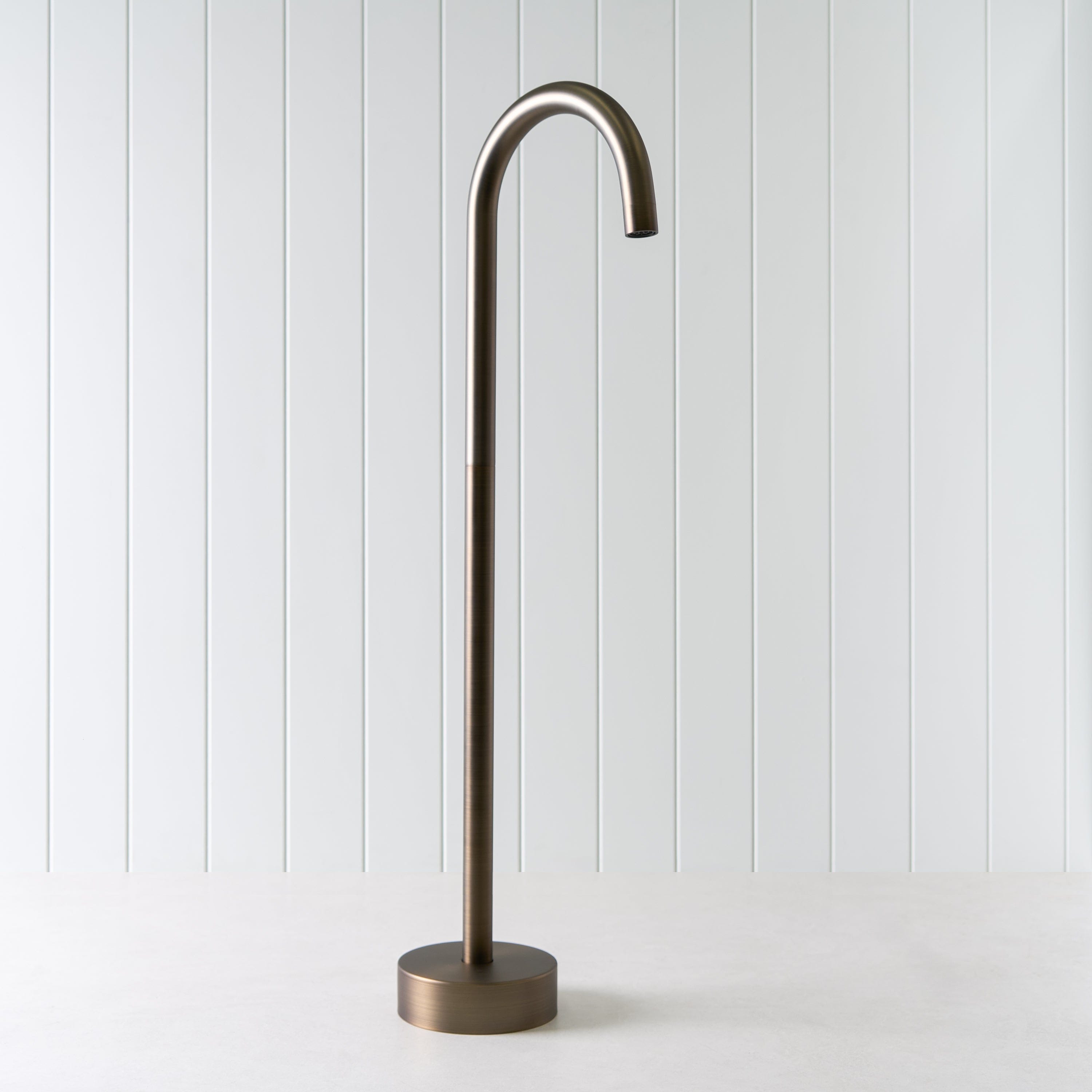 Antique Brass Freestanding Bath Spout - Vintage Style Tub Faucet for Classic & Modern Bathrooms - Perfect for Clawfoot Tubs, Soaking Tubs & Luxury Bathroom Upgrades