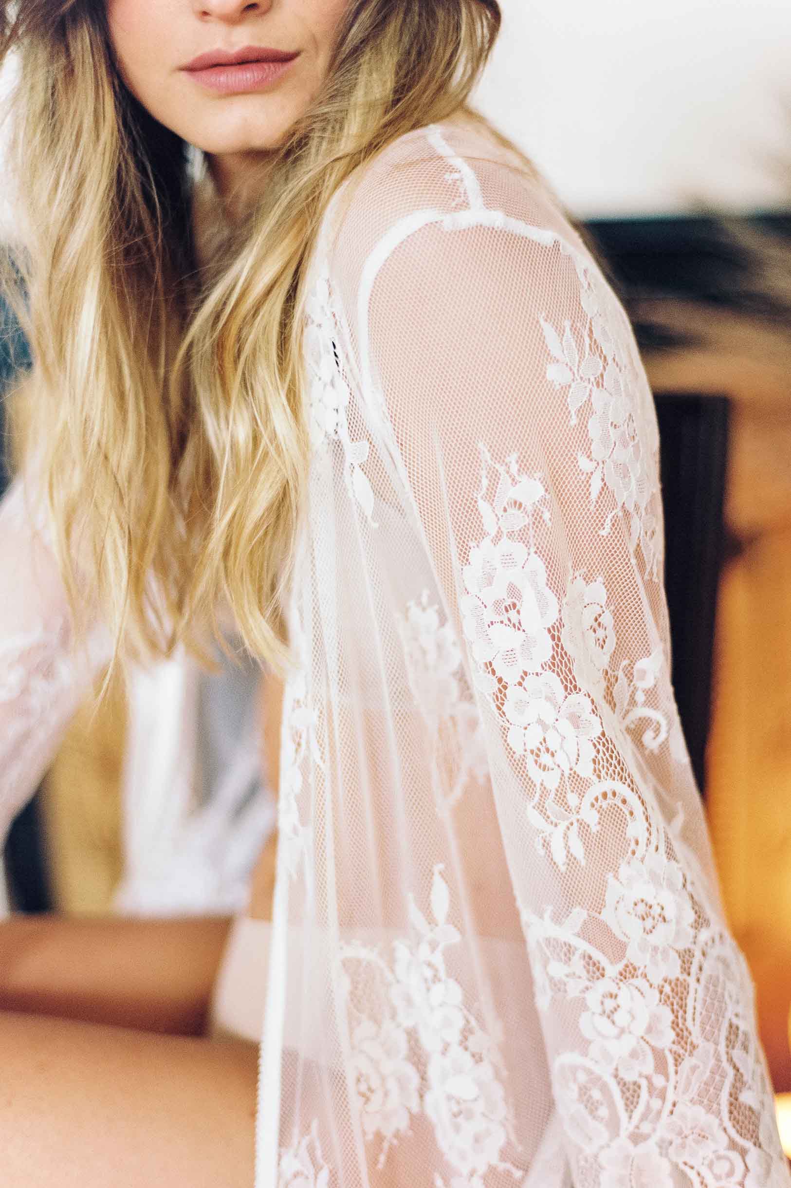 Ivory Lace Bridal Robe for Women - Elegant Boudoir Wedding Nightgown & Honeymoon Lingerie - Perfect for Bridal Shower, Photoshoot, and Romantic Occasions
