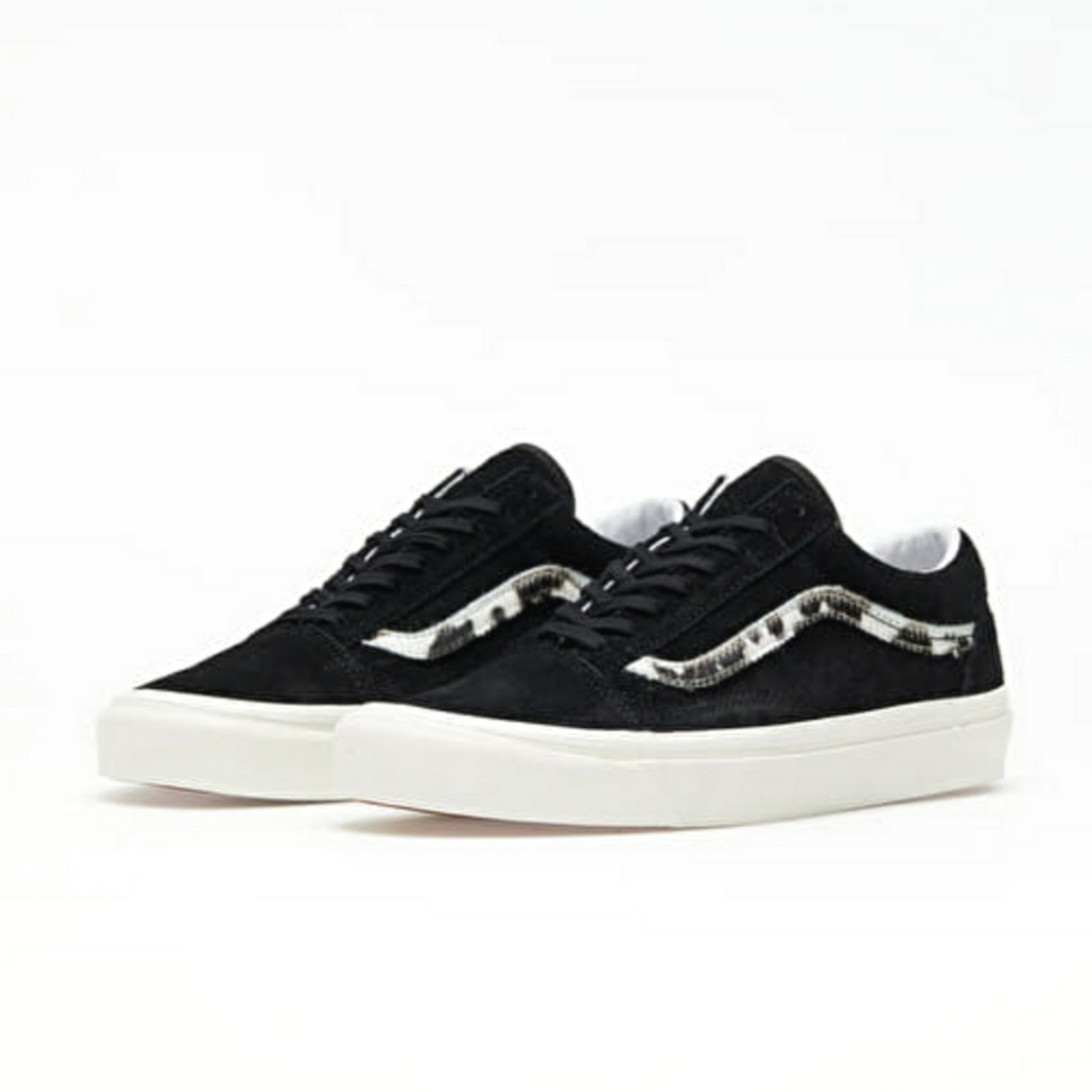 Vans Old Skool 36 DX Anaheim Factory Black & White Skate Shoes - Classic Retro Sneakers for Men & Women | Perfect for Skateboarding, Streetwear & Casual Outfits