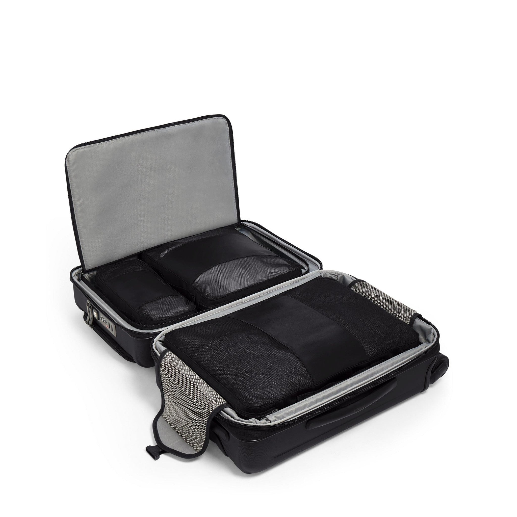 TUMI Medium Packing Cube for Travel - Organize Luggage & Suitcases - Perfect for Business Trips, Vacations & Weekend Getaways