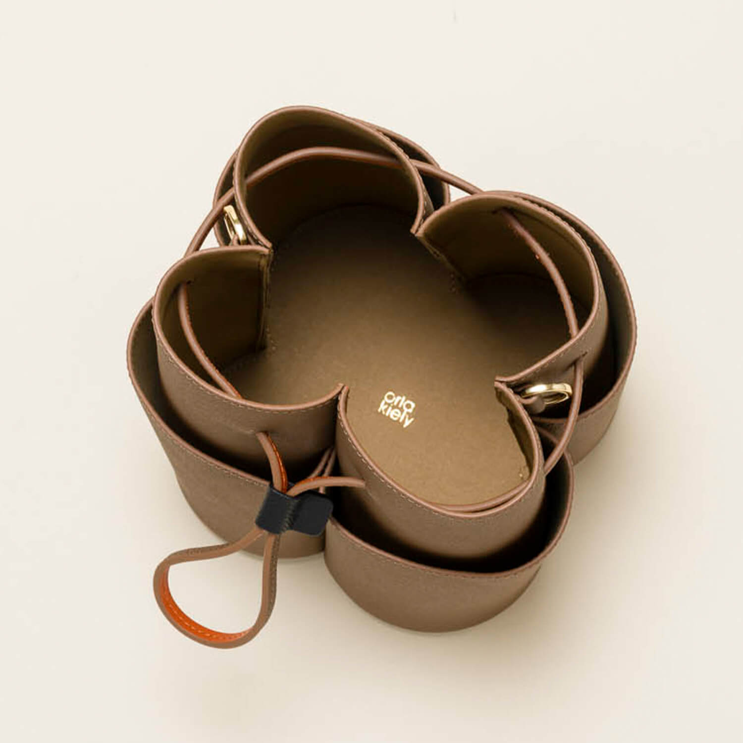 Elegant Brown Flower Petal Crossbody Bag for Women - Fashionable Shoulder Purse for Daily Use, Shopping & Date Nights