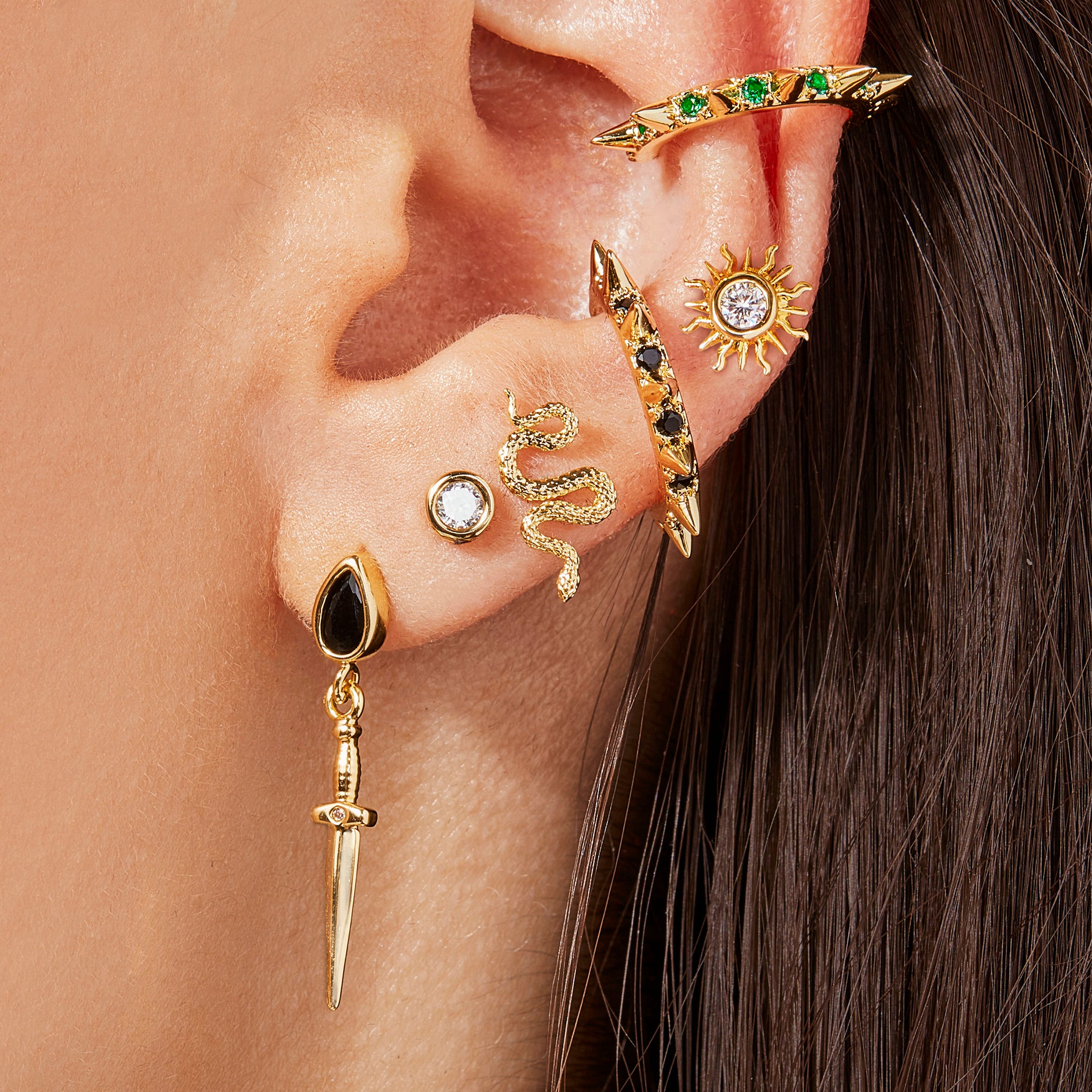 Stylish Dagger Earrings for Women - Gothic Punk Jewelry - Perfect for Halloween, Cosplay & Edgy Fashion Accessories