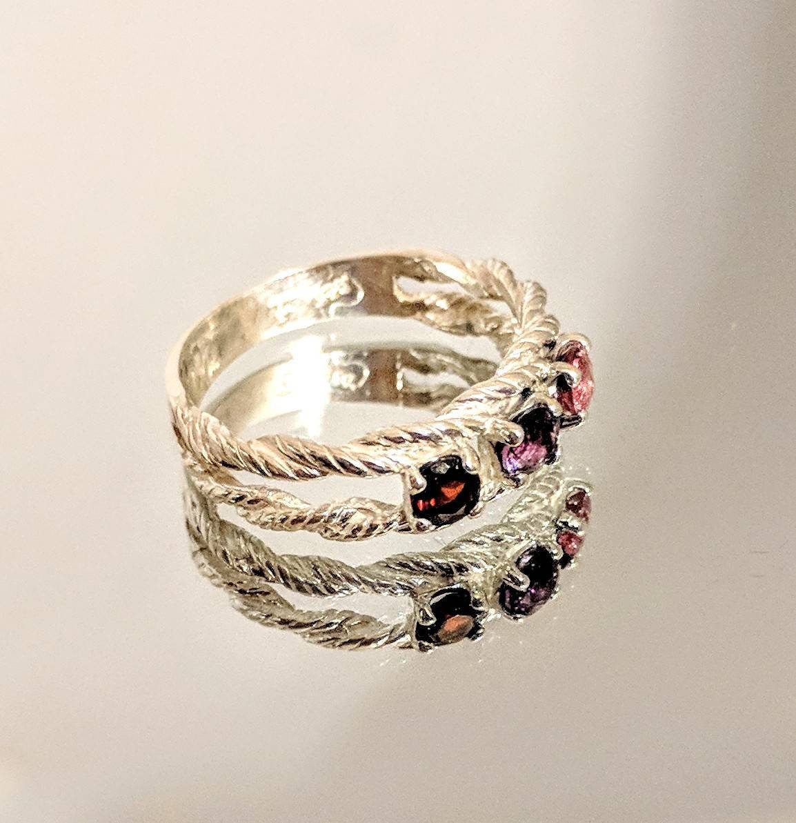 Custom Mothers Ring - Solid Sterling Silver or 14K Gold (White/Yellow/Rose) - 3 to 7 Stone Birthstone Jewelry - Personalized Engraving - Size 7 - Perfect Gift for Mom, Grandma, Birthday & Mother's Day