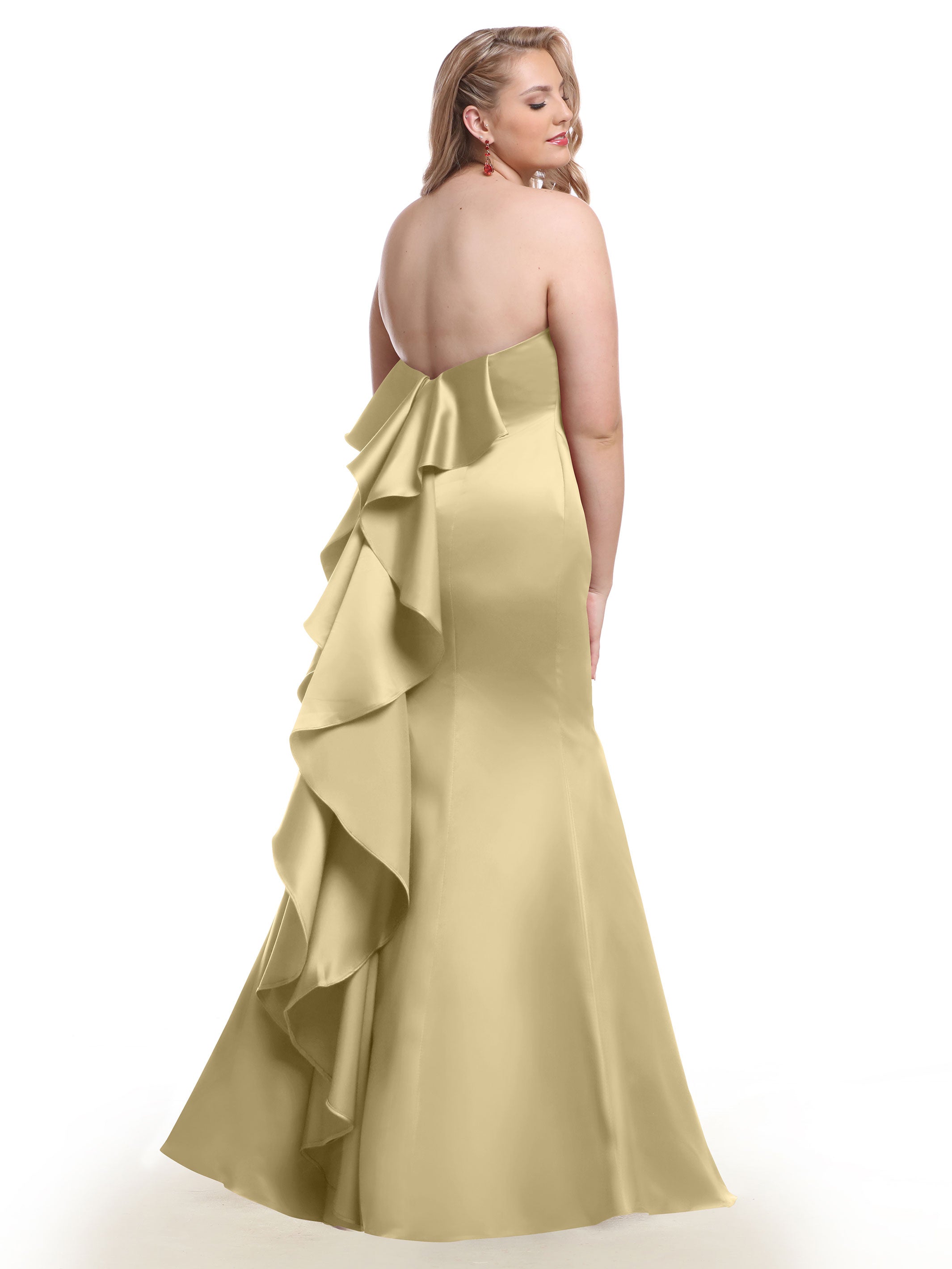 Strapless Satin Fit and Flare Bridesmaid Dress with Sweetheart Neckline - Elegant Formal Gown for Weddings, Prom, and Special Occasions