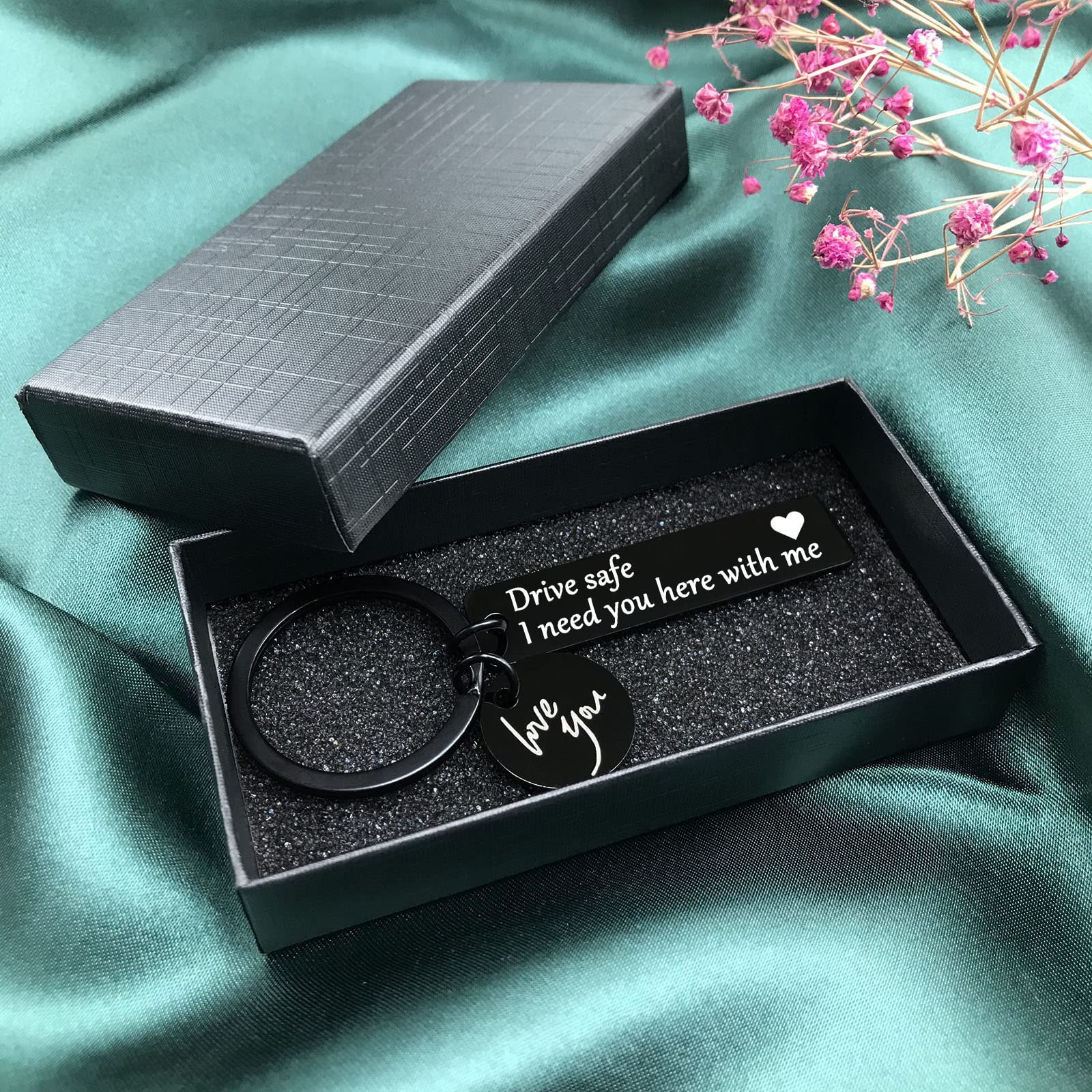 OUMILAN Drive Safe Keychain - 'I Love You I Need You Here With Me' Engraved Gift for Boyfriend, Husband, Dad - Perfect for Anniversary, Birthday & Valentine's Day - Car Accessory for Safe Driving Reminder