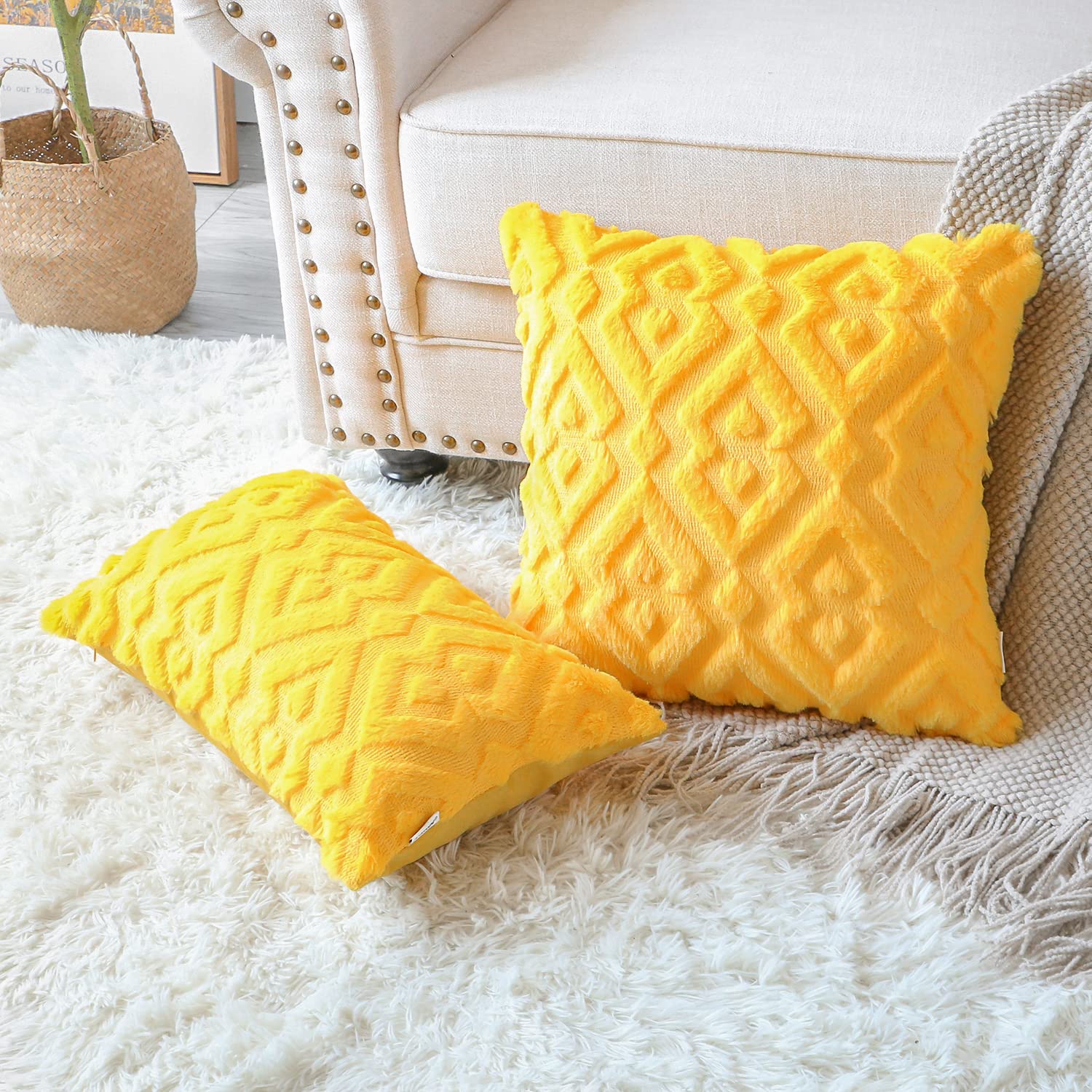 Artscope 2-Pack Soft Plush Short Wool Velvet Decorative Throw Pillow Covers - Luxury European Style Cushion Covers for Sofa & Bedroom - Diamond Pattern in Orange & Yellow (12x20 Inches) - Perfect for Home Decor, Living Room Accent & Cozy Bedding