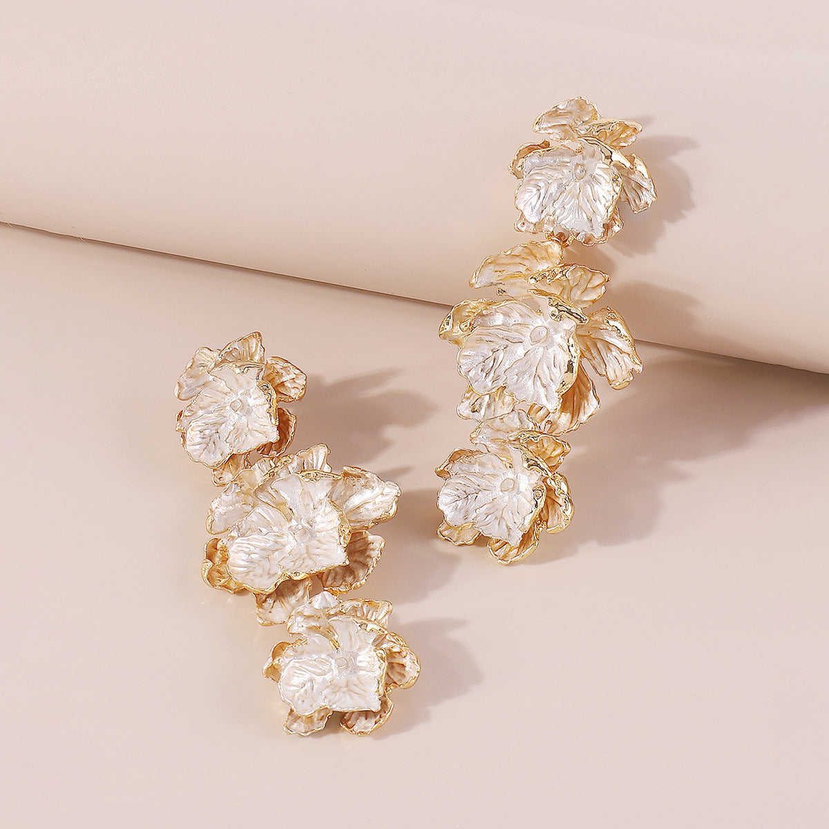 3D Gold Flower Earrings for Women - Elegant Floral Dangle Earrings for Party, Wedding & Everyday Wear