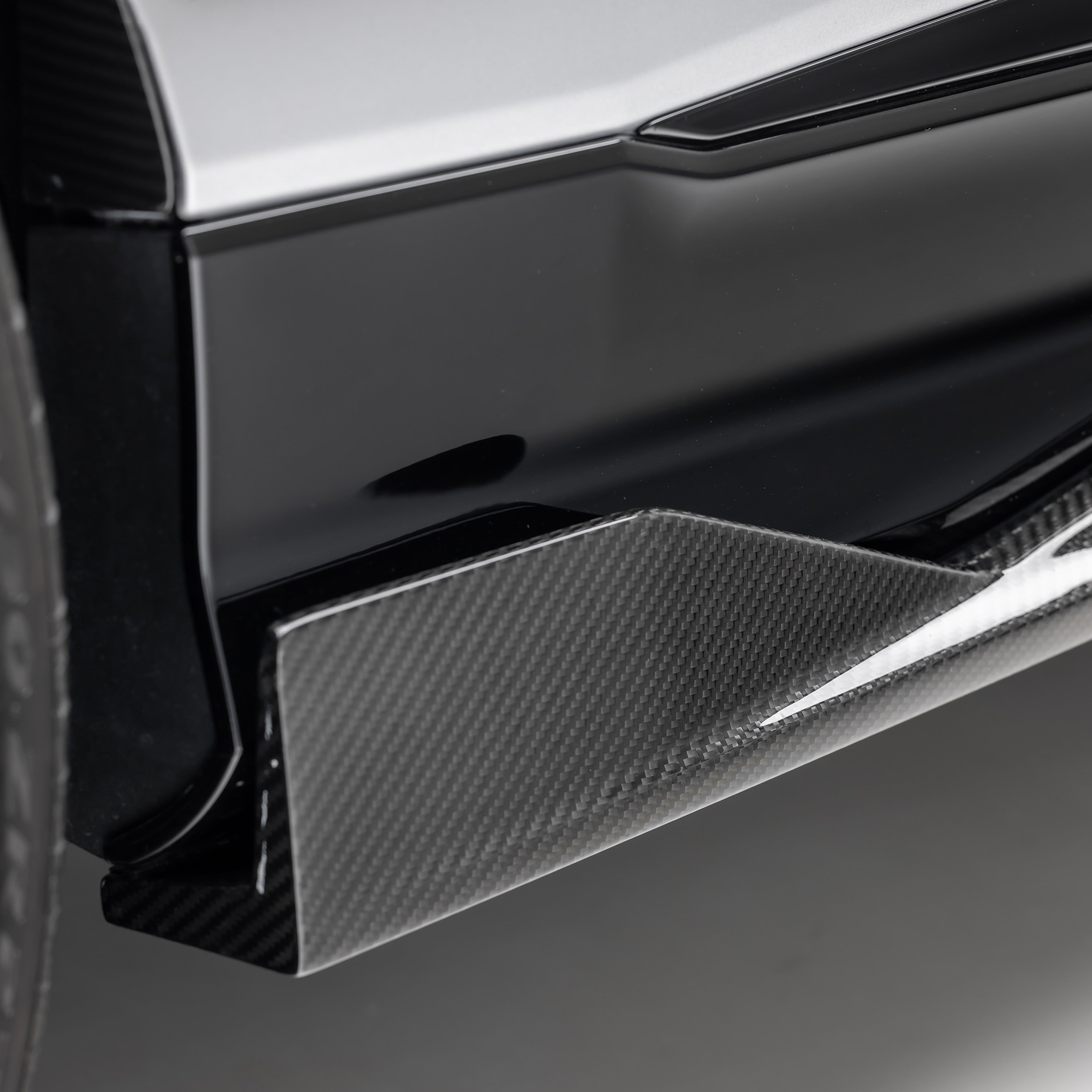 Lamborghini Urus Performante Edizione Aero Side Skirts - Carbon Fiber Car Body Kit for Enhanced Performance & Style - Perfect for Racing & Luxury Car Upgrades