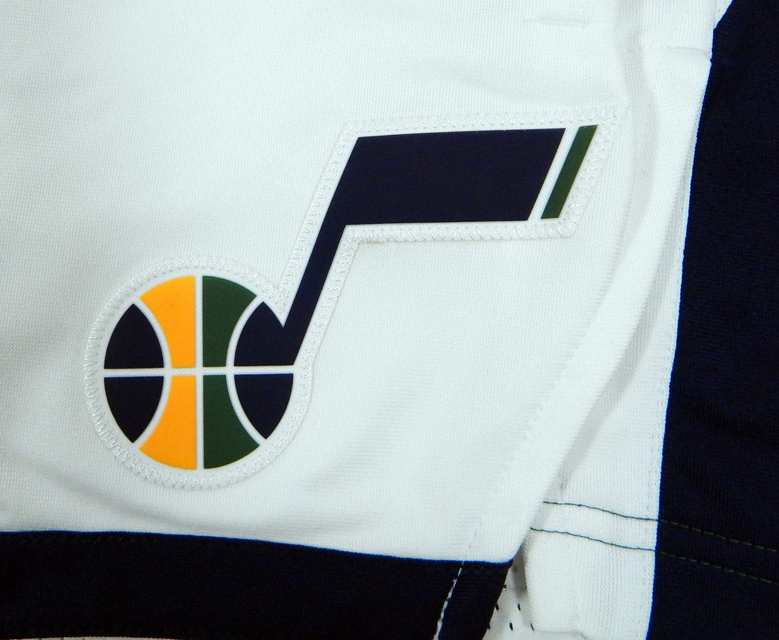 **Nike Authentic Pro Cut Utah Jazz Game Issued White Shorts Size 42 +2 - Perfect for NBA Fans, Collectors & Basketball Games**