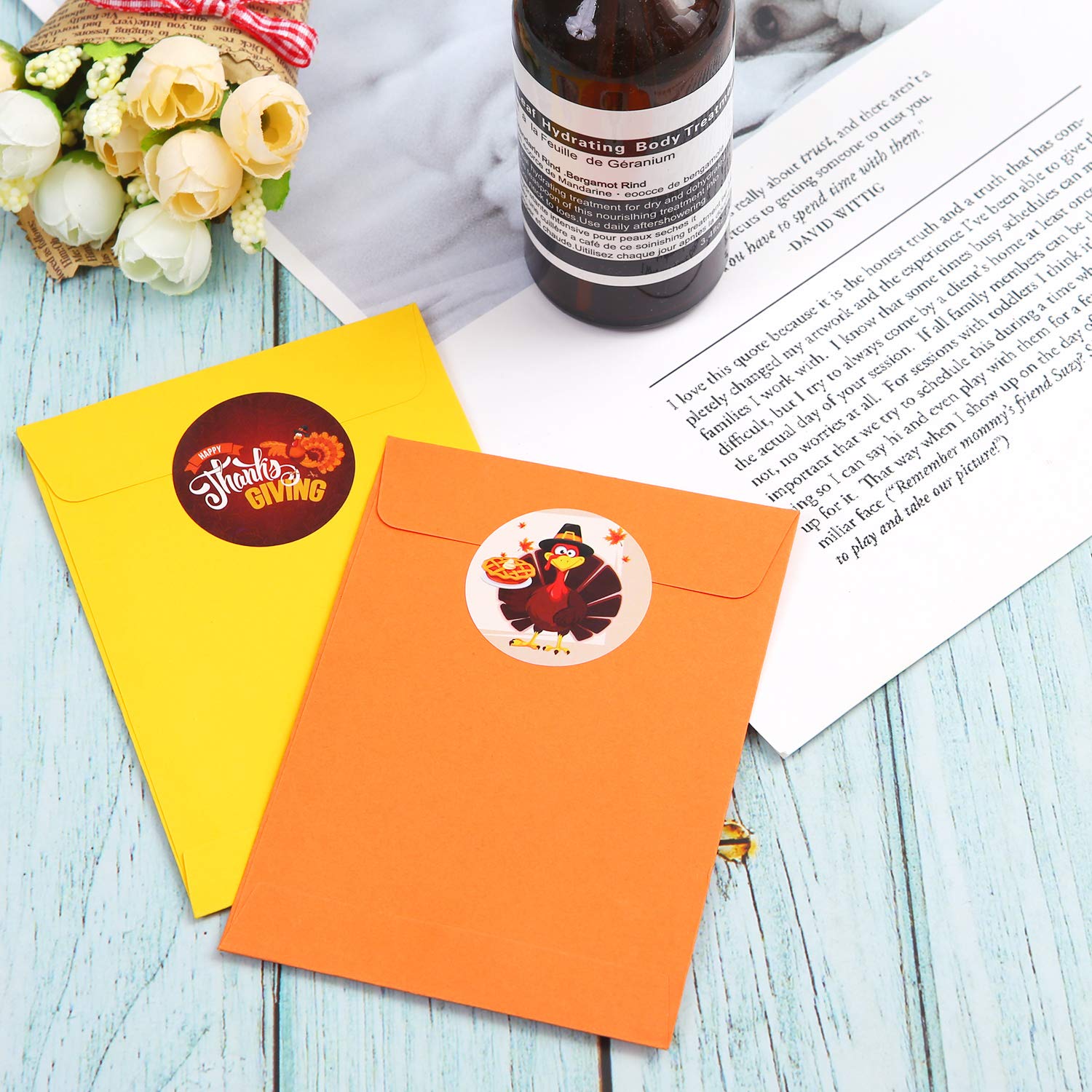 Elcoho 600-Piece Thanksgiving Stickers Set - Cute Turkey Design Roll Stickers for Party Favors, DIY Crafts, Scrapbooking & Holiday Decorations | Perfect for Thanksgiving Party Supplies, Gift Wrapping & School Projects