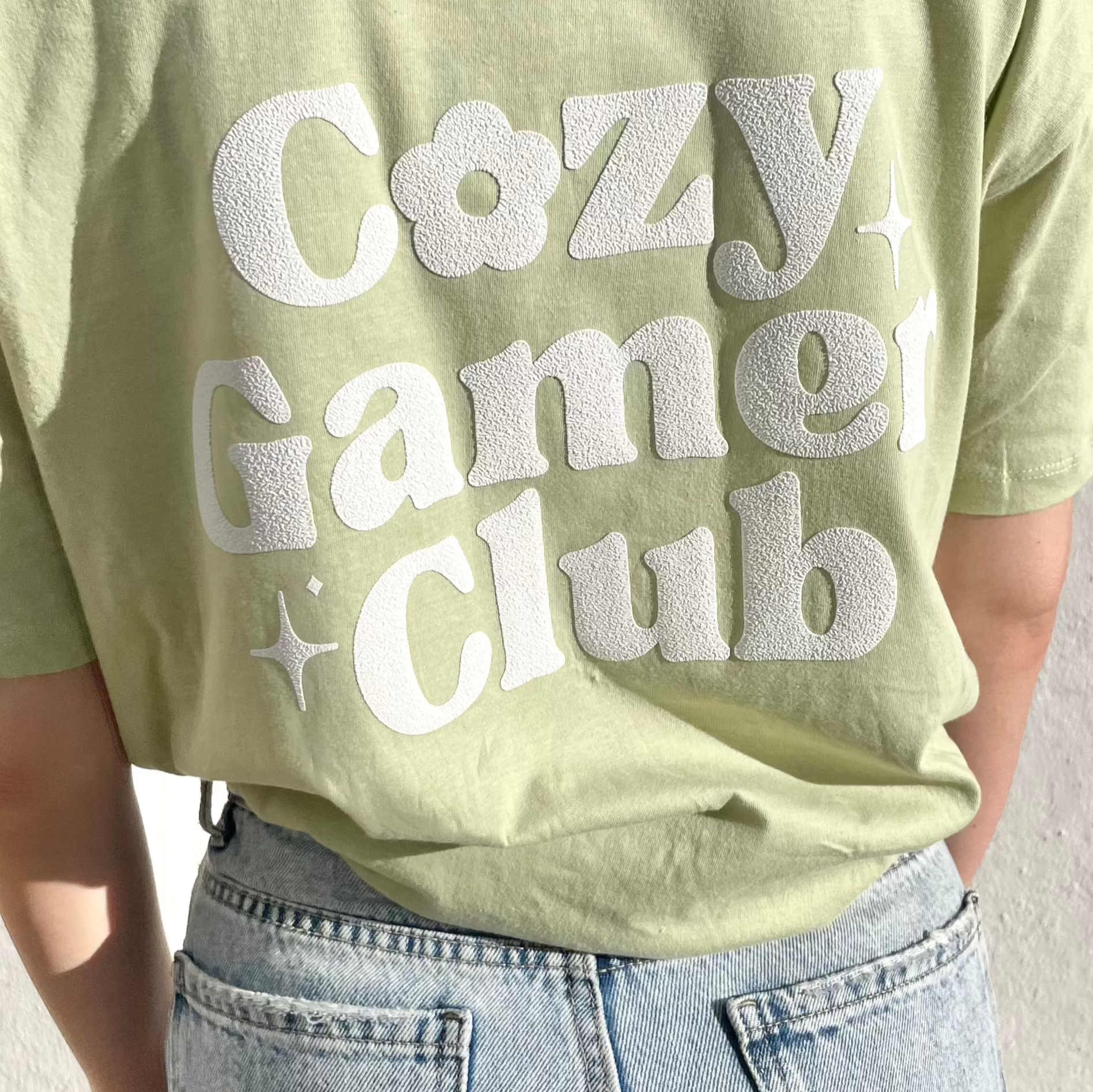 Cozy Gamer Club T-Shirt - Comfortable Cotton Gaming Tee for Men & Women - Perfect for Esports, Streaming & Casual Gaming