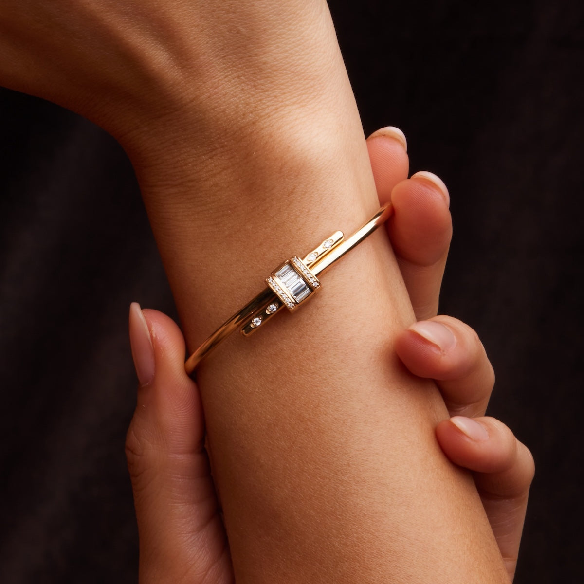 Vaulted Diamond Latch Bracelet - Elegant 14K Gold Tennis Bracelet for Women, Perfect for Weddings, Anniversaries & Special Occasions