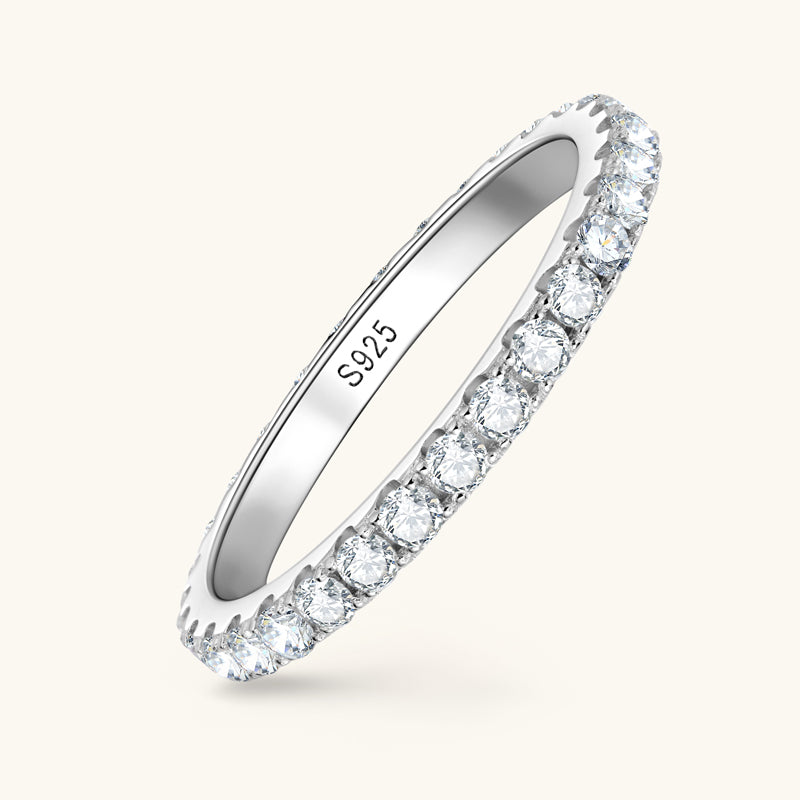 Exquisite Moissanite Pavé Wedding Band for Women - Elegant & Durable Engagement Ring, Perfect for Bridal, Anniversary & Special Occasions
