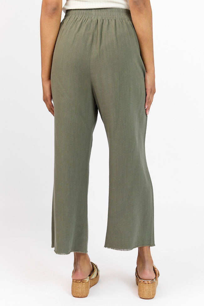 Stylish Olive Green Frayed Detail Ankle Pants for Women - Trendy High Waisted Skinny Jeans with Distressed Hem | Perfect for Casual Outfits, Date Nights & Streetwear Fashion