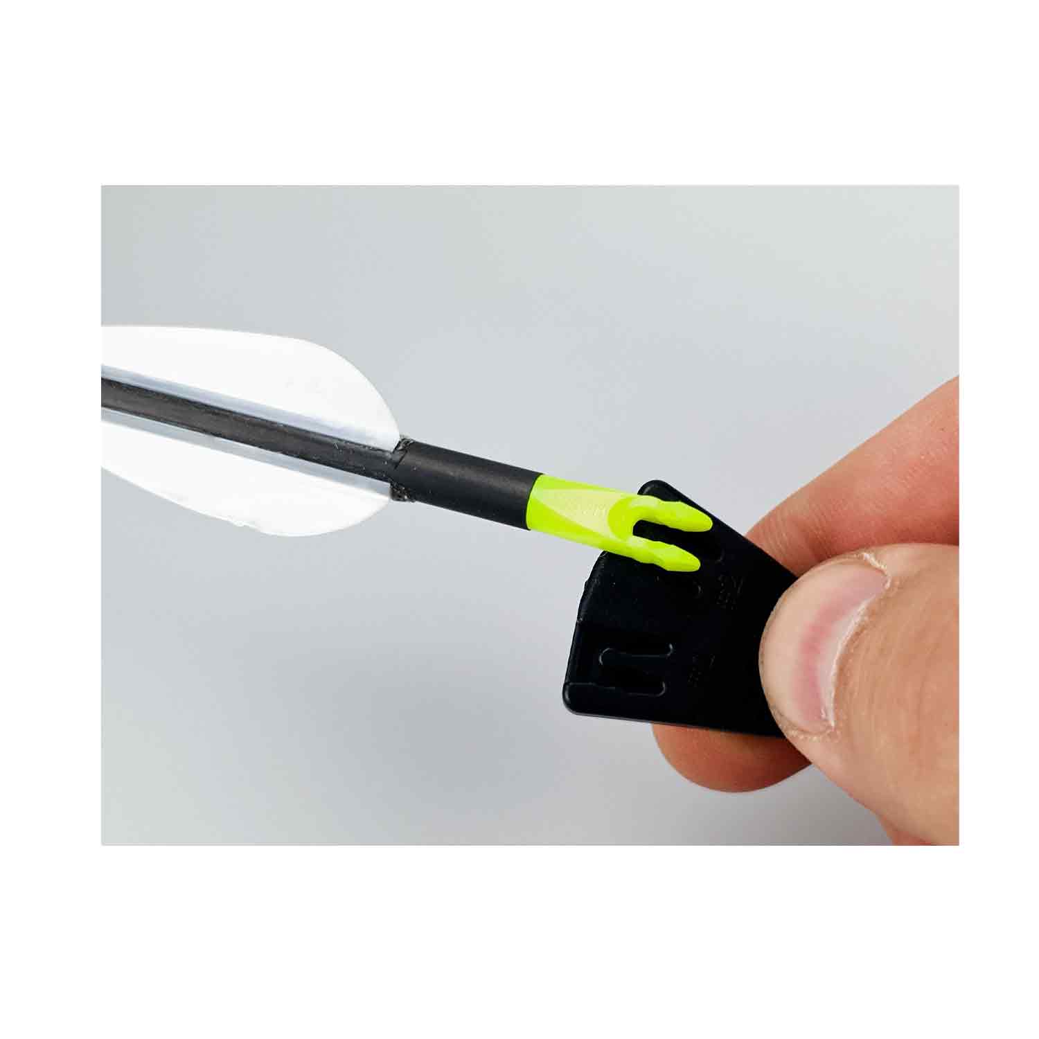 Beiter Universal Push and Pull Nock Tool - Archery Accessory for Easy Bowstring Maintenance | Perfect for Target Practice and Hunting