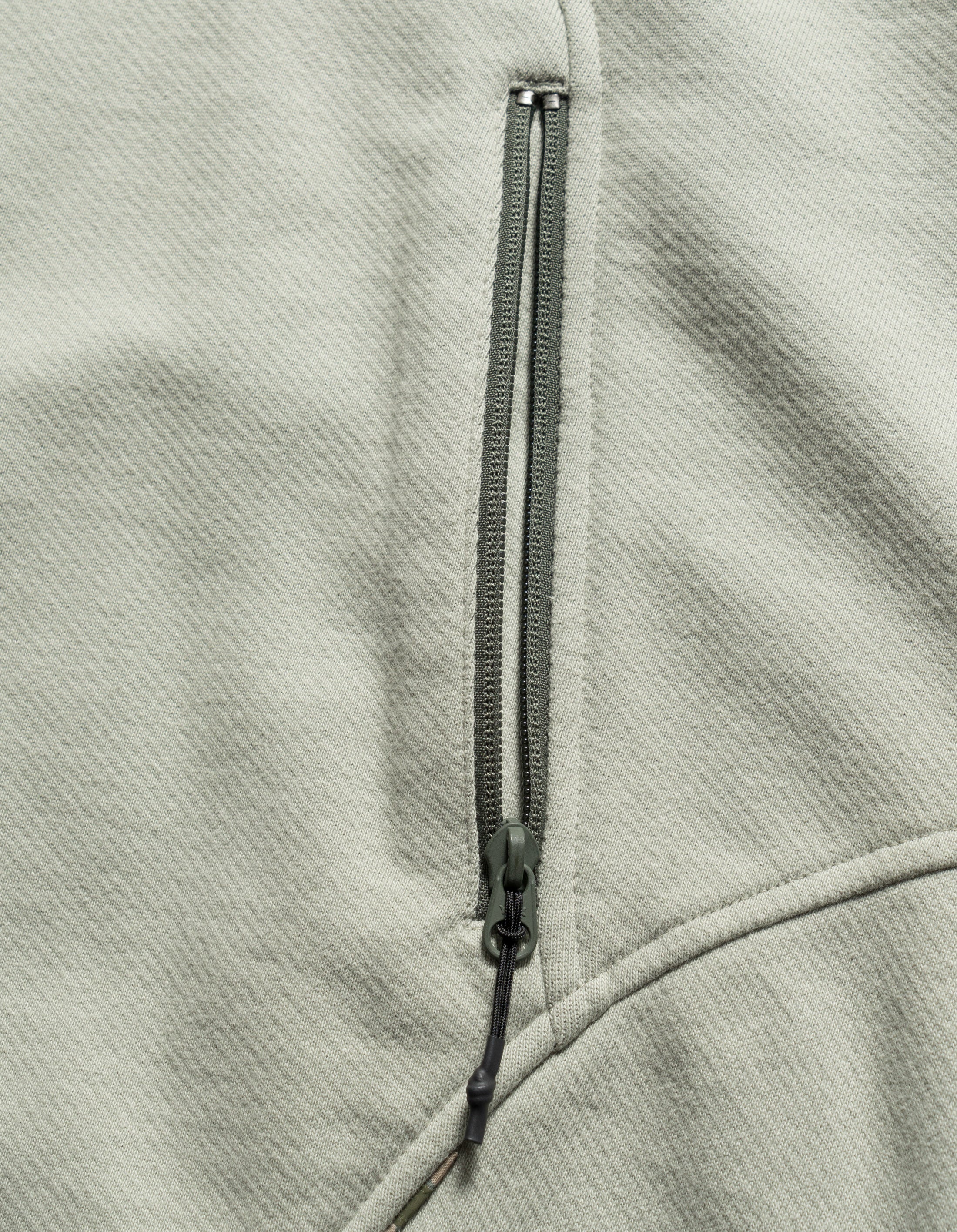 6045 Organic Cotton Articulated Crew Sweat Sage Green - Comfortable Eco-Friendly Sweatshirt for Men | Perfect for Casual Wear, Gym & Outdoor Activities