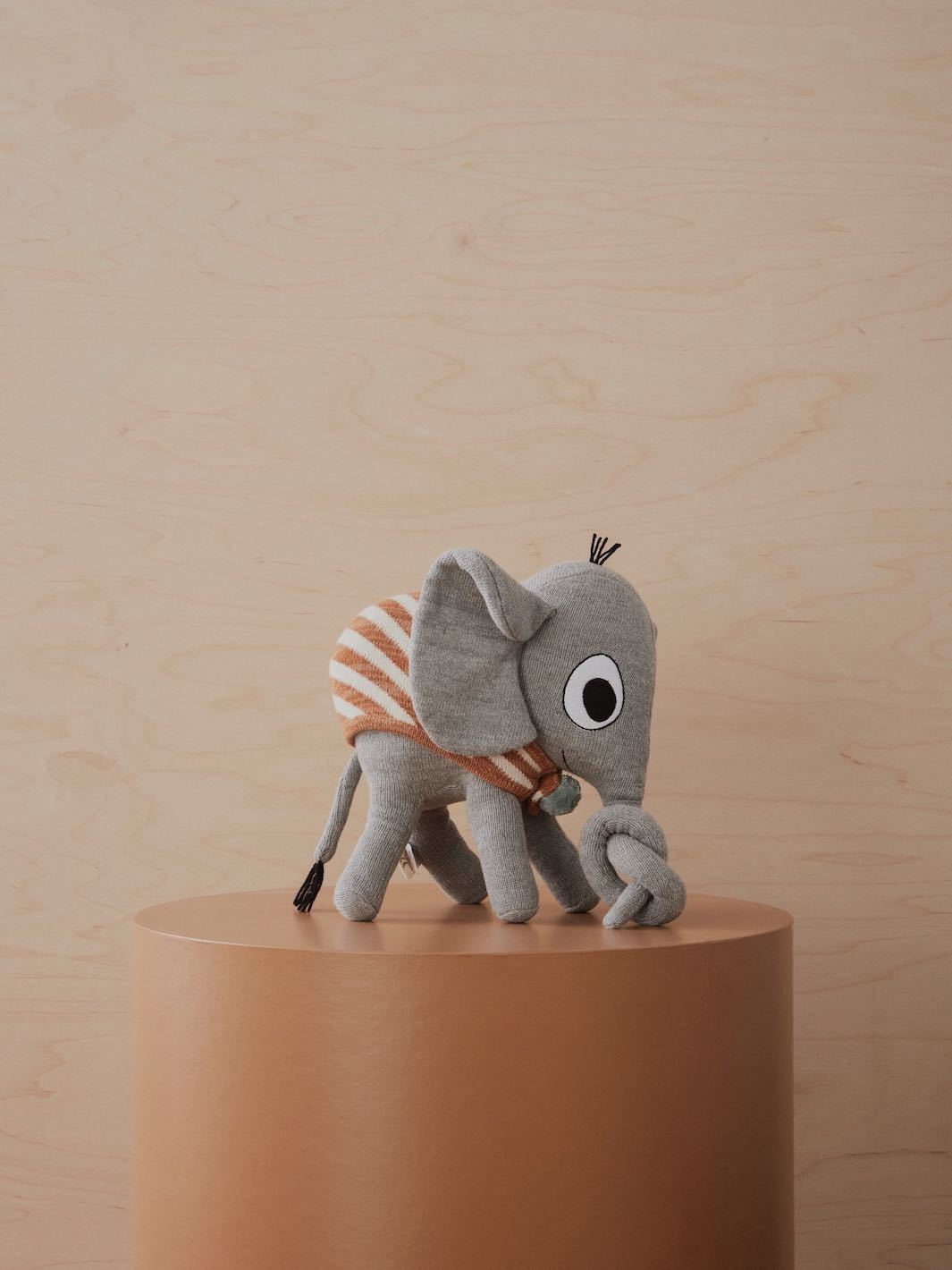 OYOY MINI Elephant Henry - Adorable Plush Stuffed Animal Toy for Kids, Perfect for Nursery Decor, Baby Shower Gifts & Cuddling | Soft & Safe Baby Toy for Boys & Girls