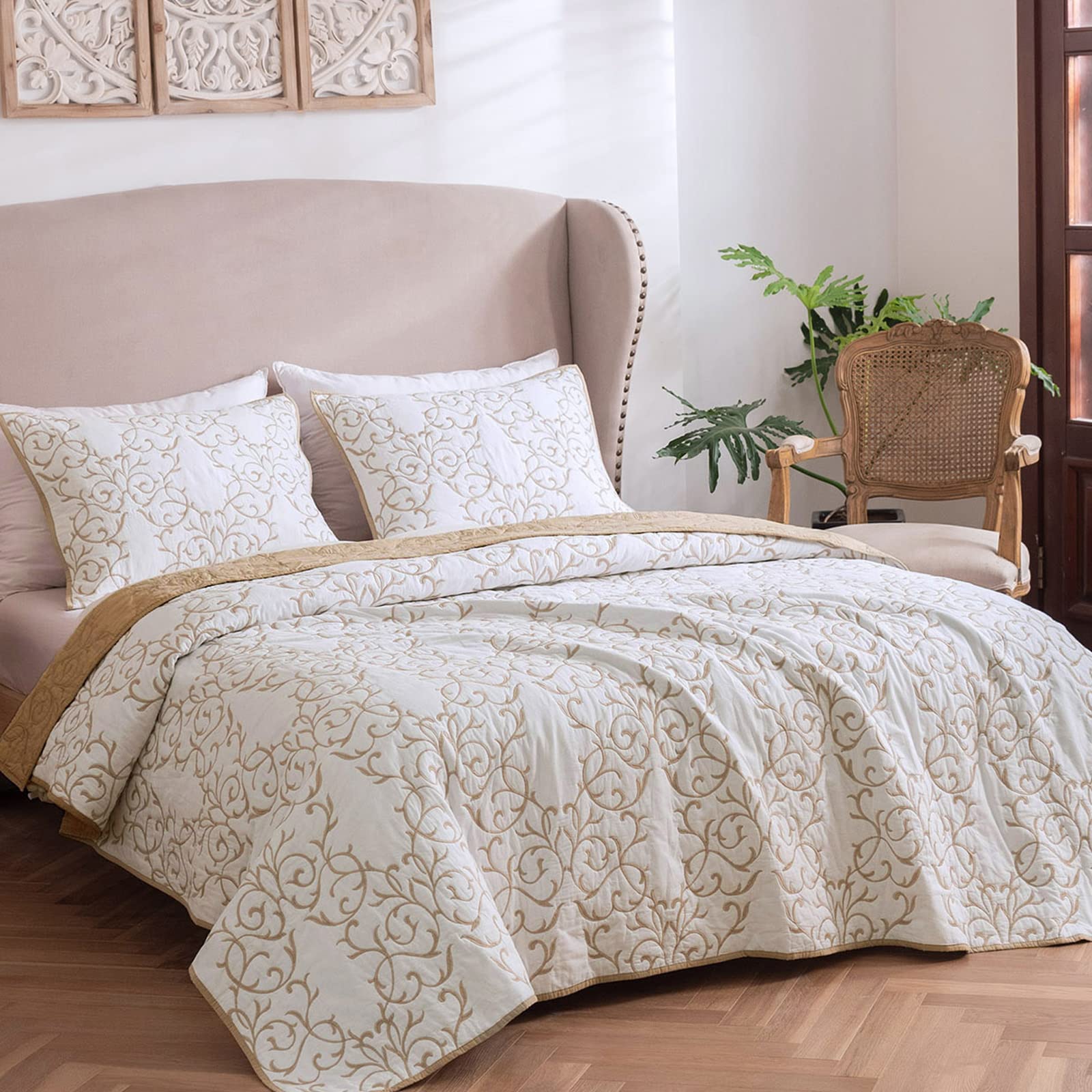 Mixinni King Size Reversible Quilt Set - 3-Piece Soft Cotton Bedding with Elegant Beige Embroidery, Includes Embroidered Decorative Shams & Coverlet | Perfect for Master Bedroom, Guest Room & Cozy Home Decor