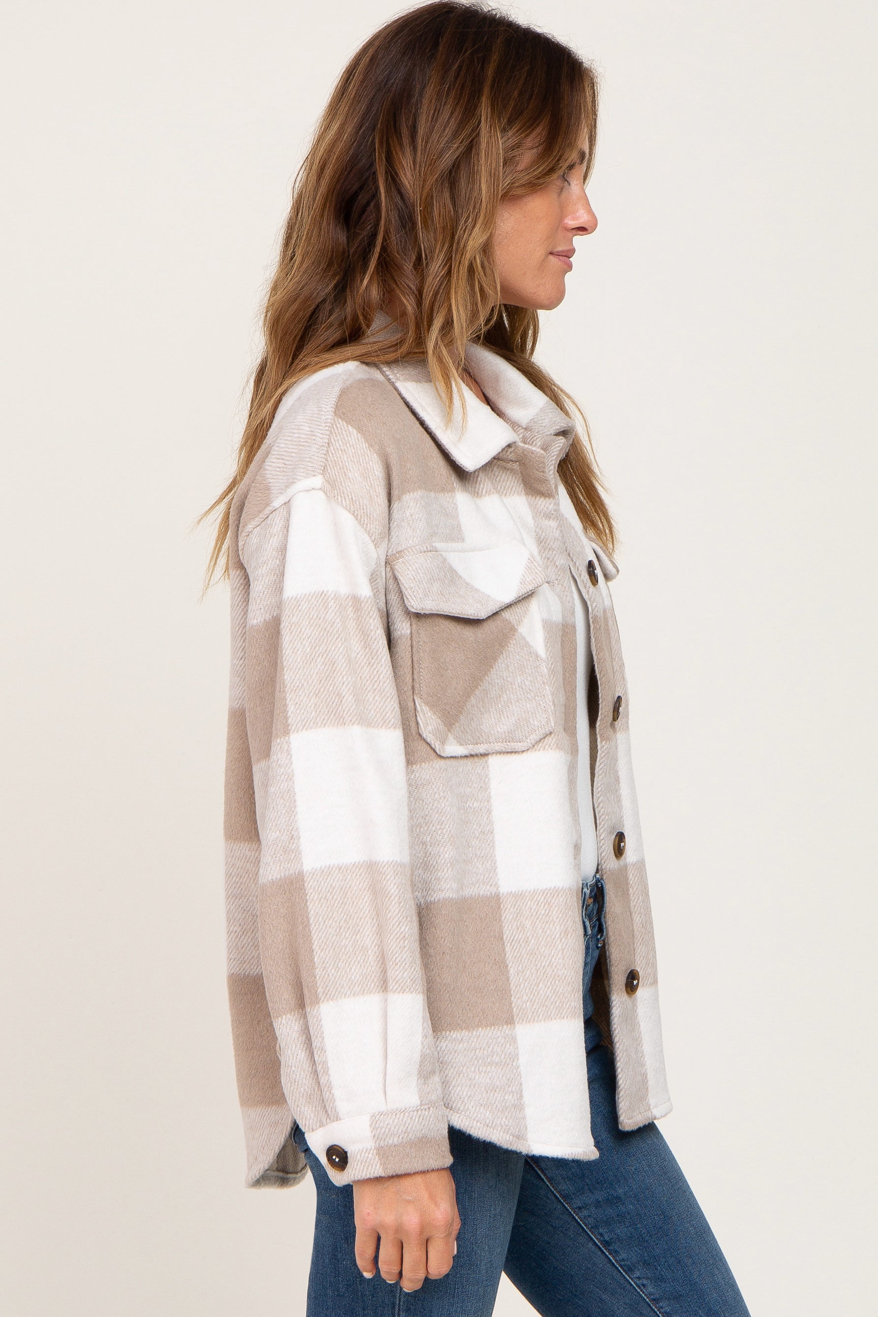 Beige Plaid Knit Shirt Jacket for Women - Cozy Oversized Button Up Cardigan Sweater | Perfect for Fall Layering, Casual Outfits & Outdoor Activities
