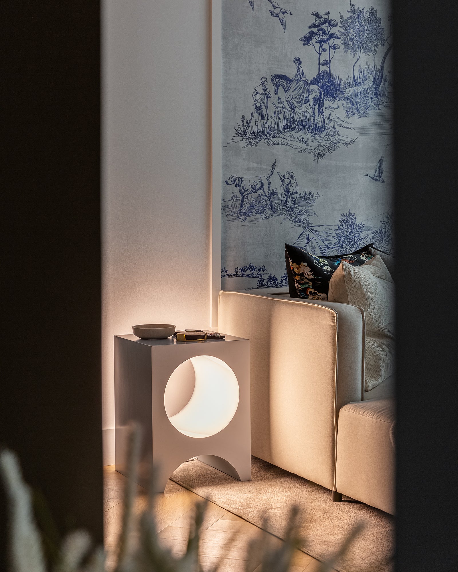 Lunar Table Lamp - Modern LED Desk Light for Home Office, Bedroom & Living Room - Stylish Night Light for Reading, Working & Decor