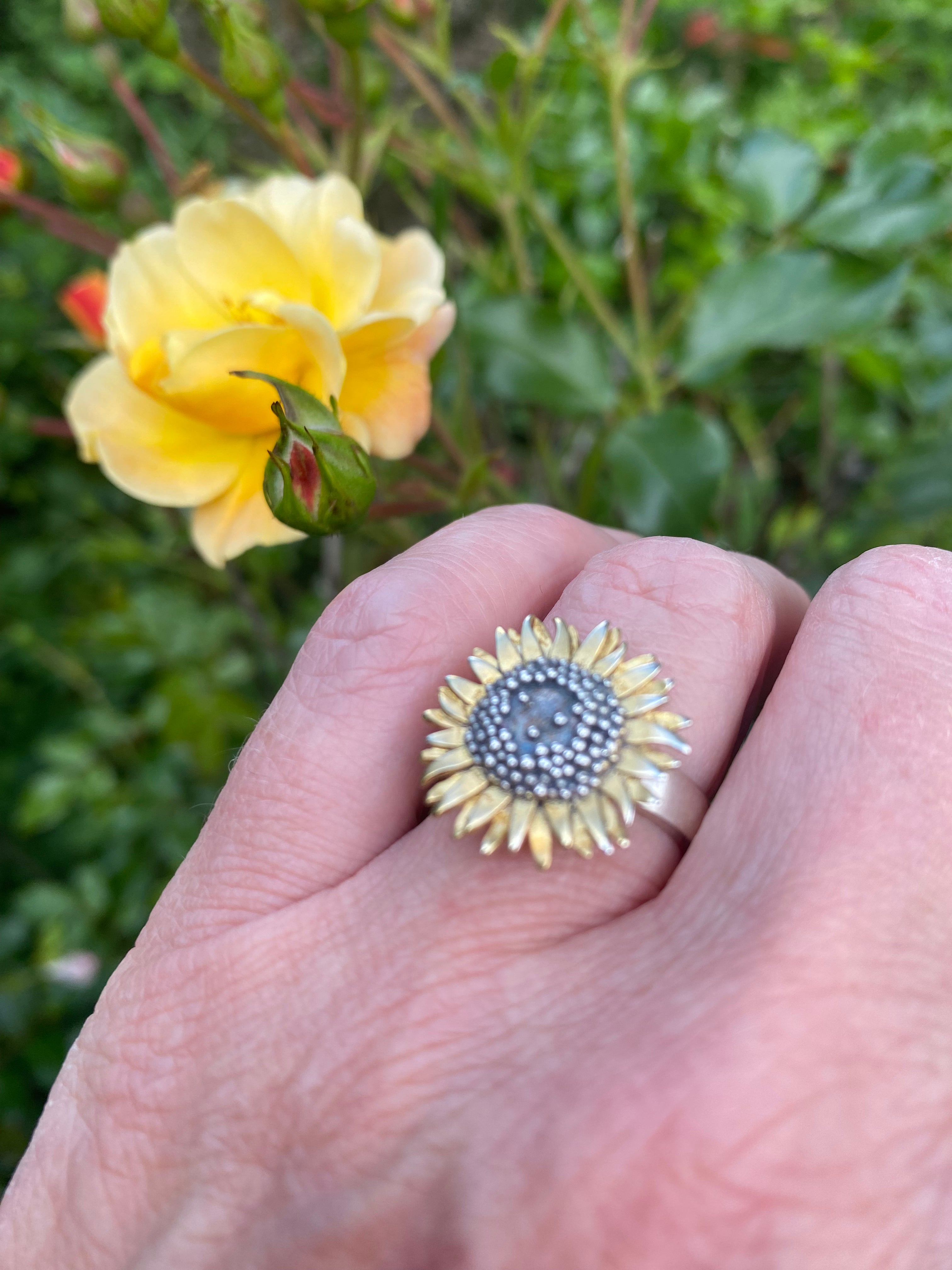 14K Gold Sunflower Ring for Women - Medium Size N - Perfect for Everyday Wear, Gifts & Special Occasions