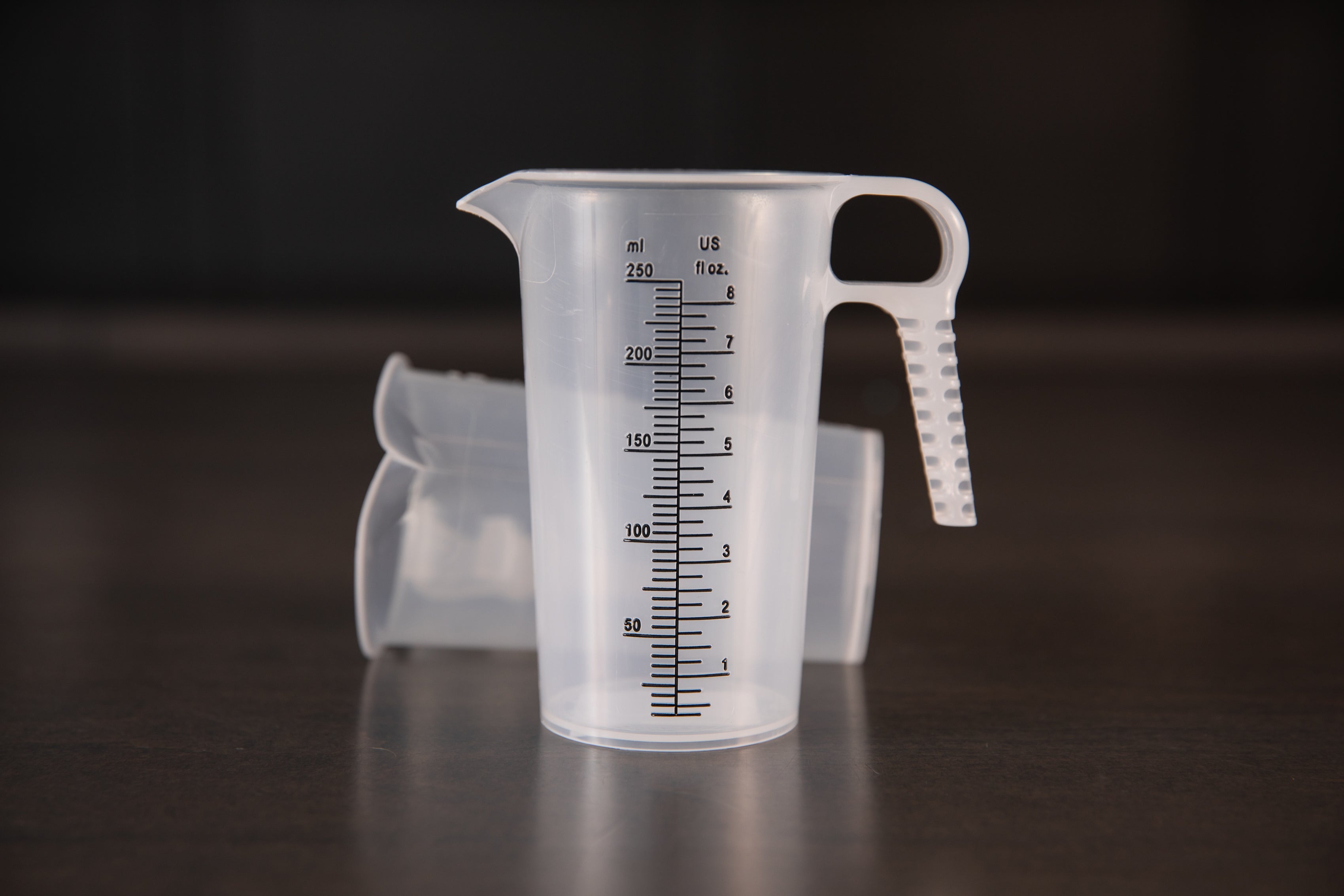 Accu Pour™ Polypropylene Measuring Pitcher - Precise Liquid Measuring Cup for Baking, Cooking & Mixing - Ideal for Kitchen, Lab & DIY Projects