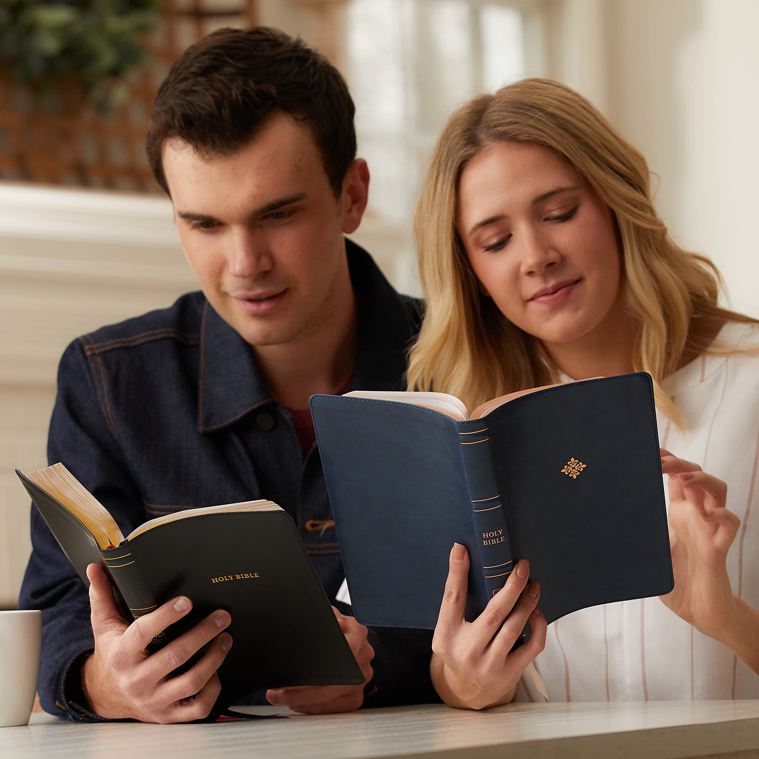 NKJV Thinline Bible - Leathersoft Black Cover with Thumb Index & Red Letter Comfort Print | Holy Bible New King James Version | Perfect for Daily Devotion, Church Services & Bible Study