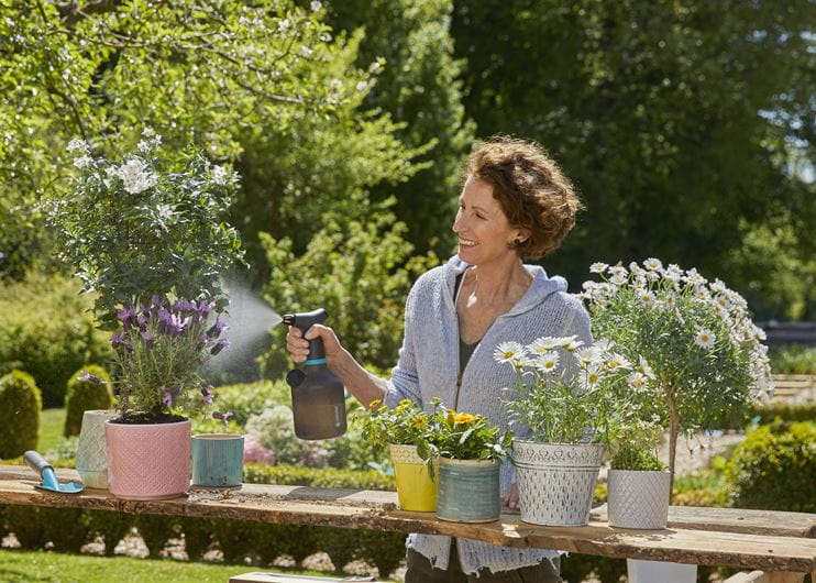 **Gardena EasyPump 1L Manual Sprayer (11114-20) - Perfect for Garden, Lawn & Plant Care**