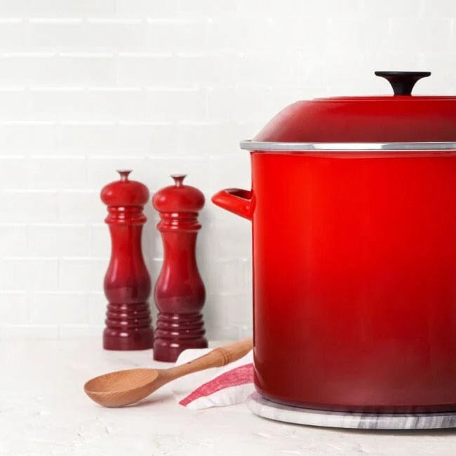 Le Creuset Classic Adjustable Pepper Mill - Premium Stainless Steel Grinder with Ceramic Mechanism, Multiple Colors (Black, White, Red) - Perfect for Kitchen, Dining Table & Gourmet Cooking