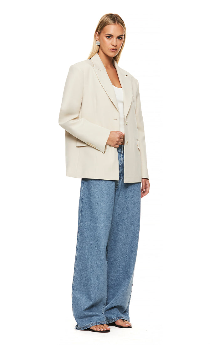The Isla Oyster Blazer - Women's Classic Tailored Jacket for Work, Office & Special Occasions | Premium Wool Blend, Slim Fit, Versatile Layering Piece for Business Attire & Evening Events
