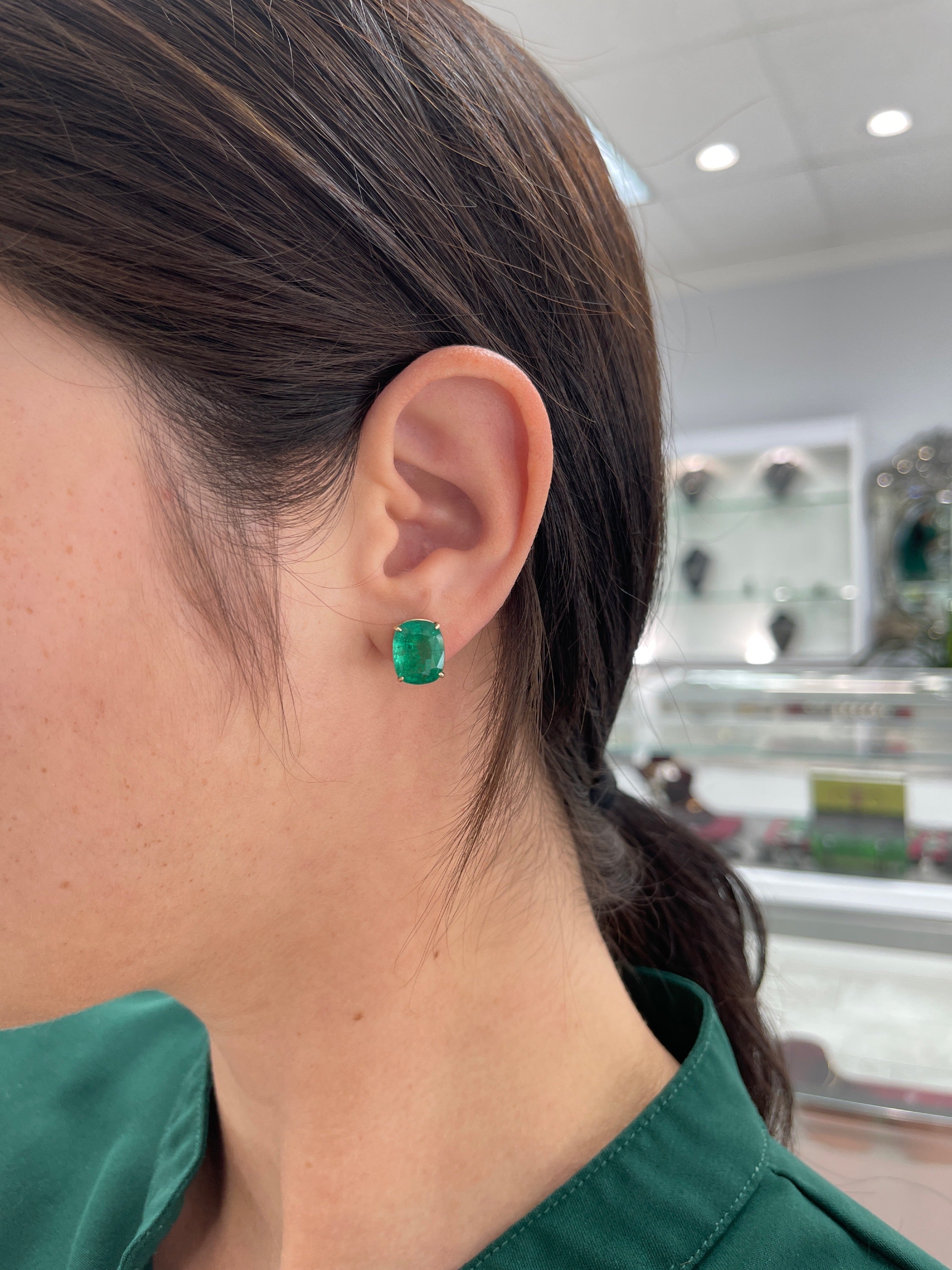 AAA Top Quality 8.25tcw Natural Emerald Cushion Cut Handmade 18K Gold Earrings for Women | Elegant Jewelry Gift for Wedding, Anniversary & Special Occasions