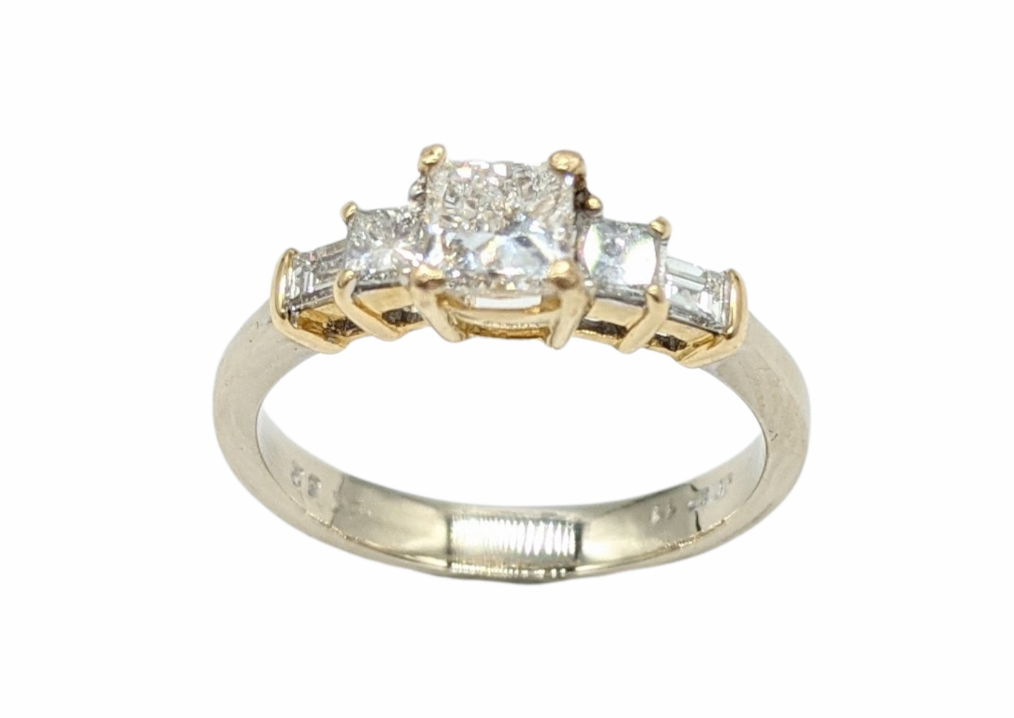 1 Carat Diamond Ring for Women - Elegant Solitaire Engagement & Wedding Band - Perfect for Proposals, Anniversaries & Special Occasions